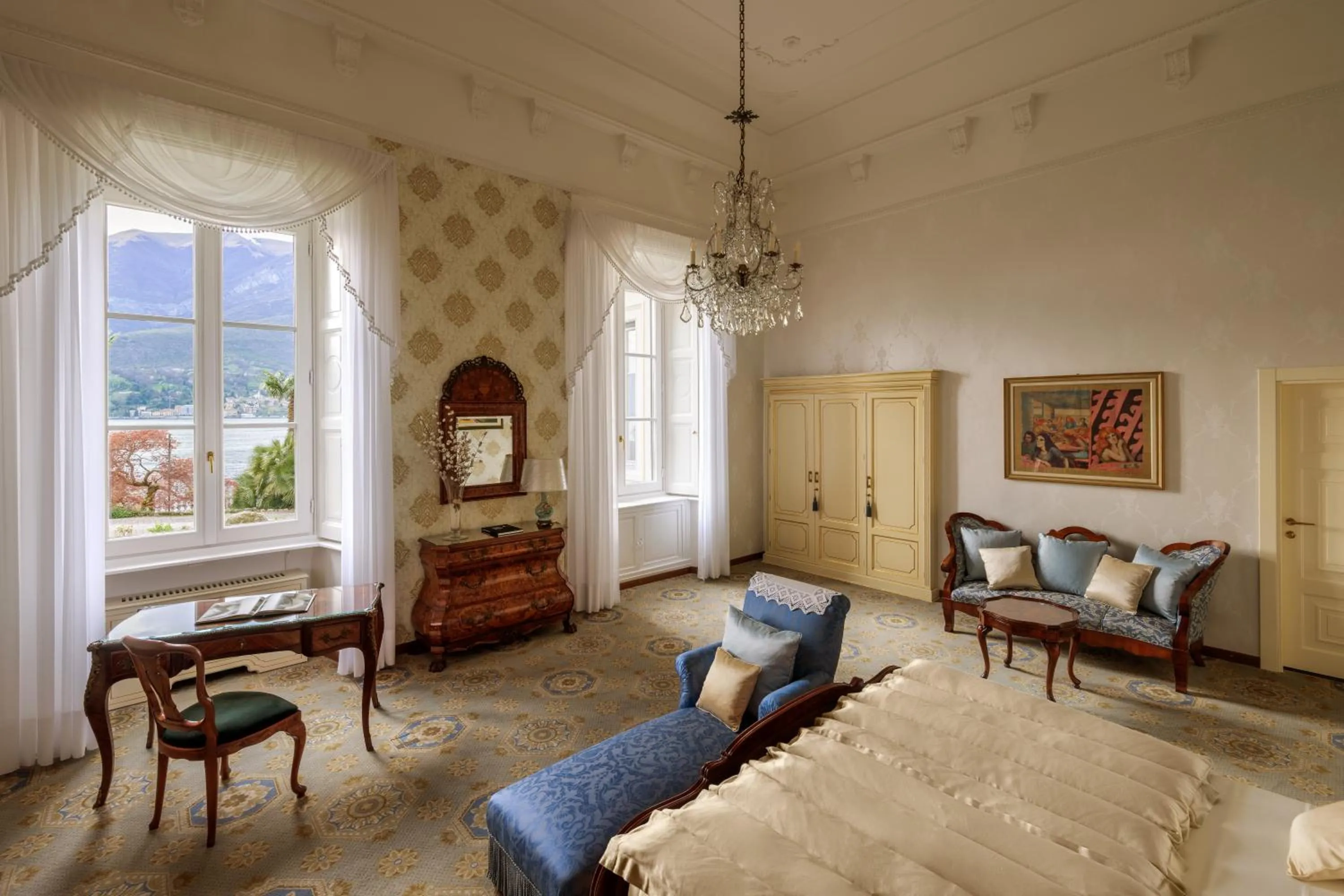 Bed in Grand Hotel Villa Serbelloni - A Legendary Hotel