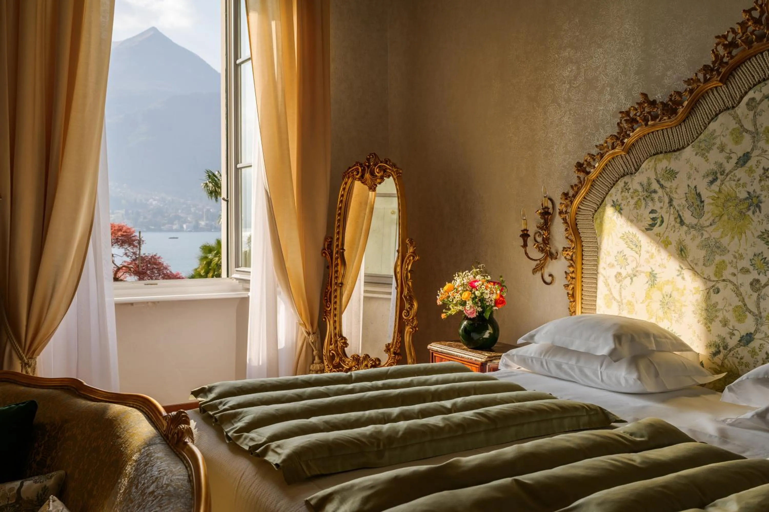 Bed in Grand Hotel Villa Serbelloni - A Legendary Hotel