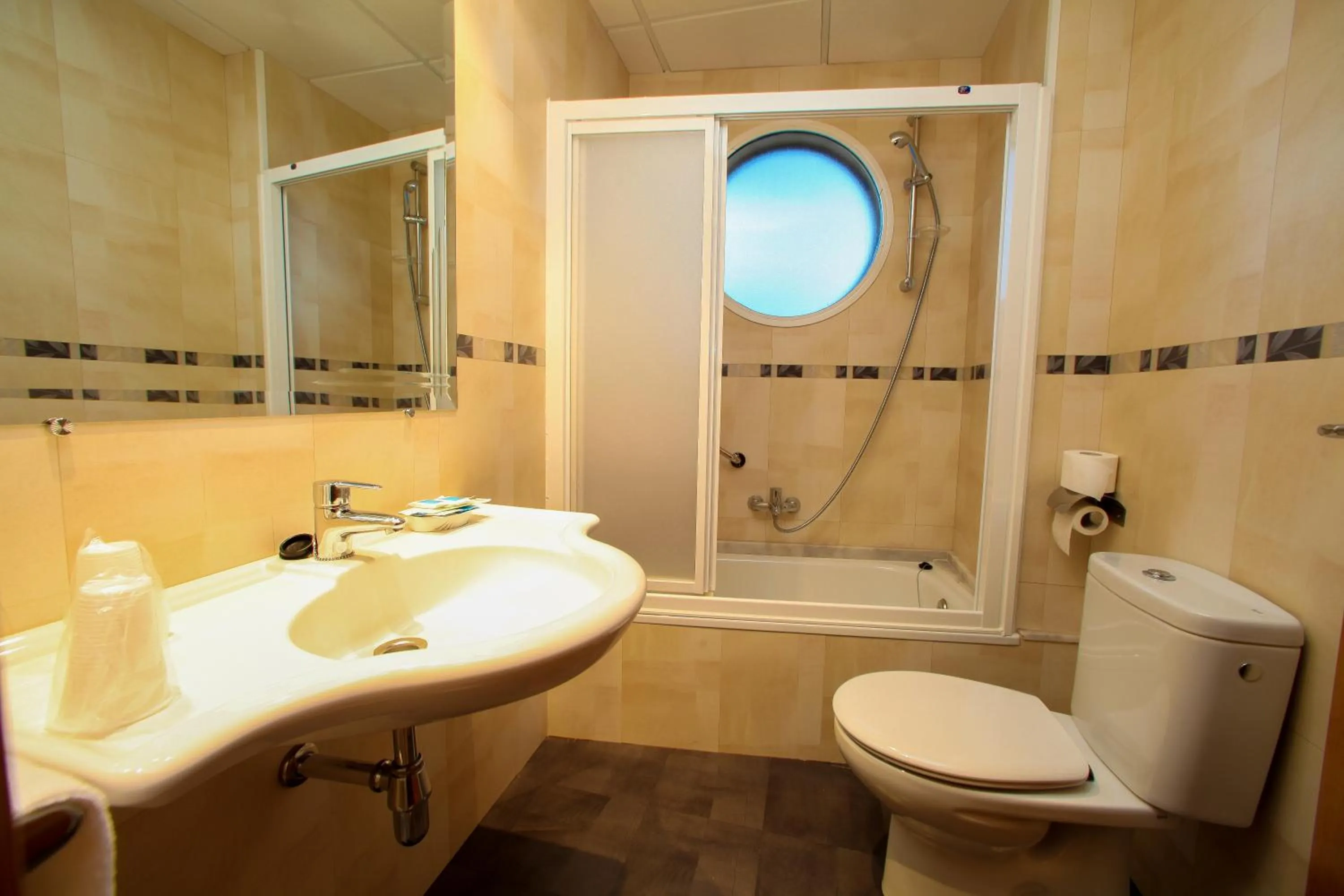 Bathroom in Hotel Condes De Lemos España