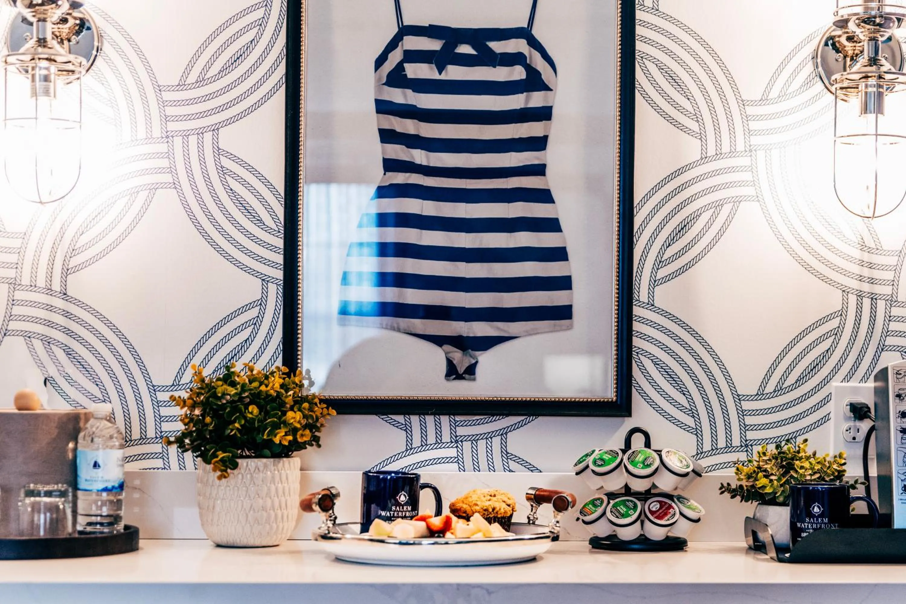 Food and drinks in Salem Waterfront Hotel & Suites