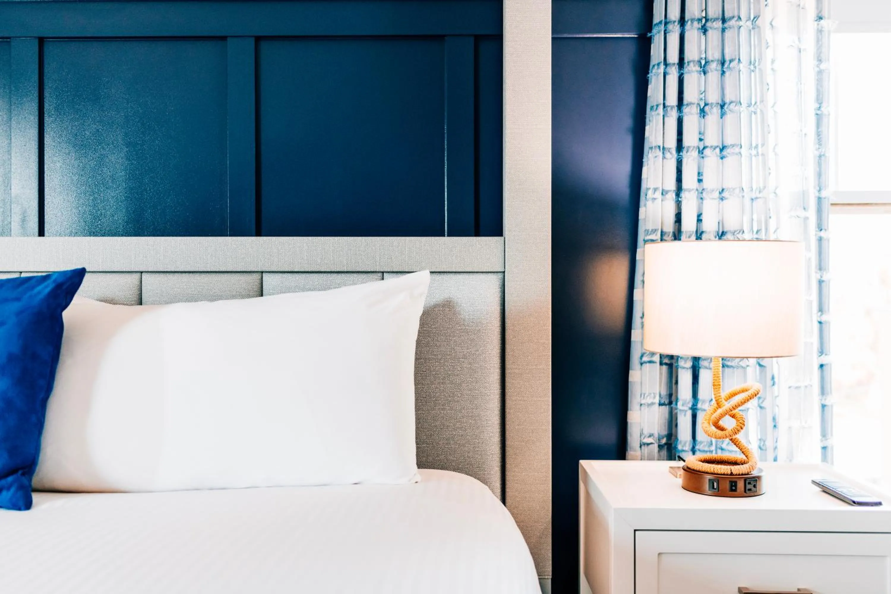 Bedroom, Bed in Salem Waterfront Hotel & Suites