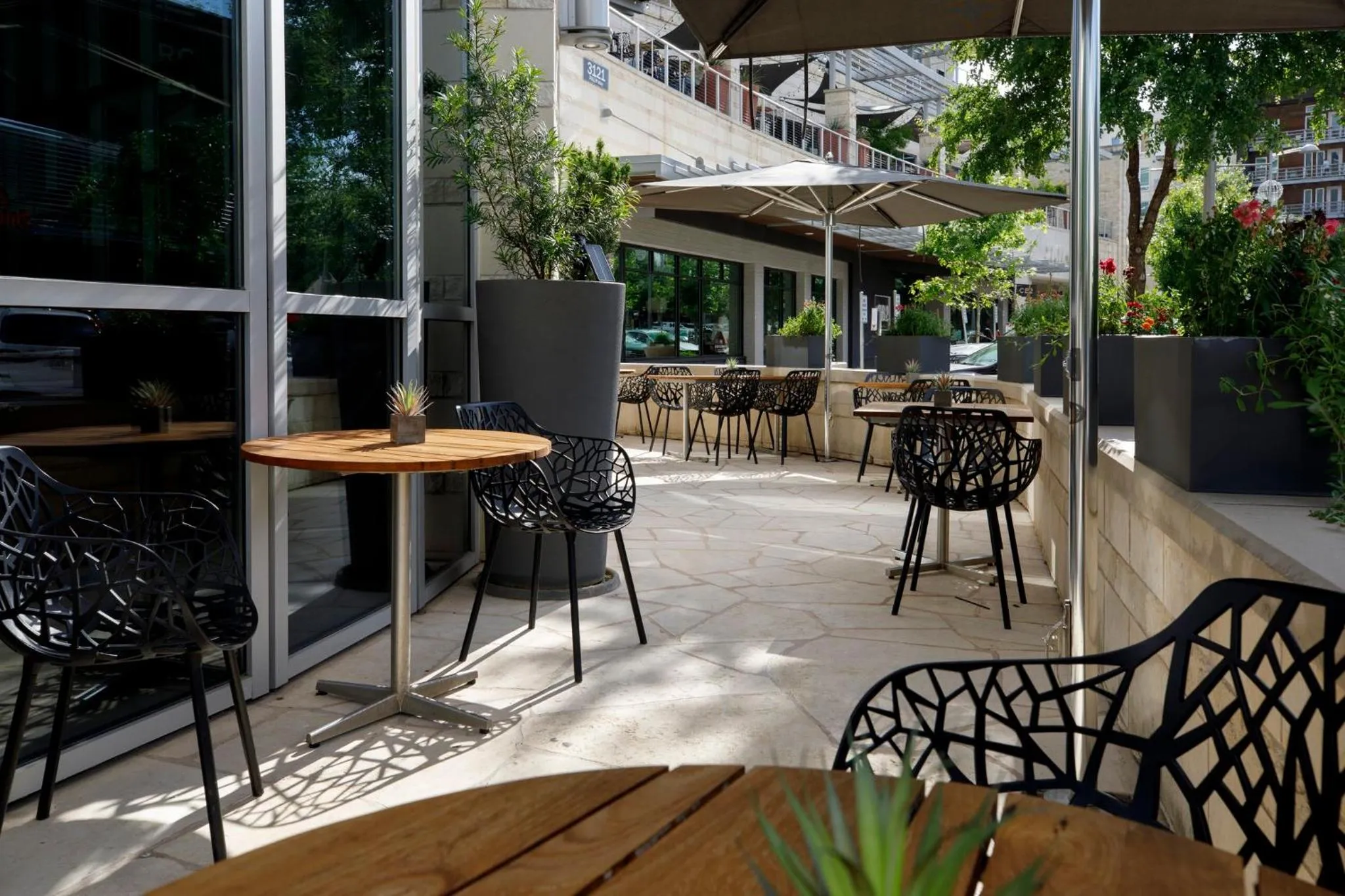 Restaurant/places to eat in Archer Hotel Austin