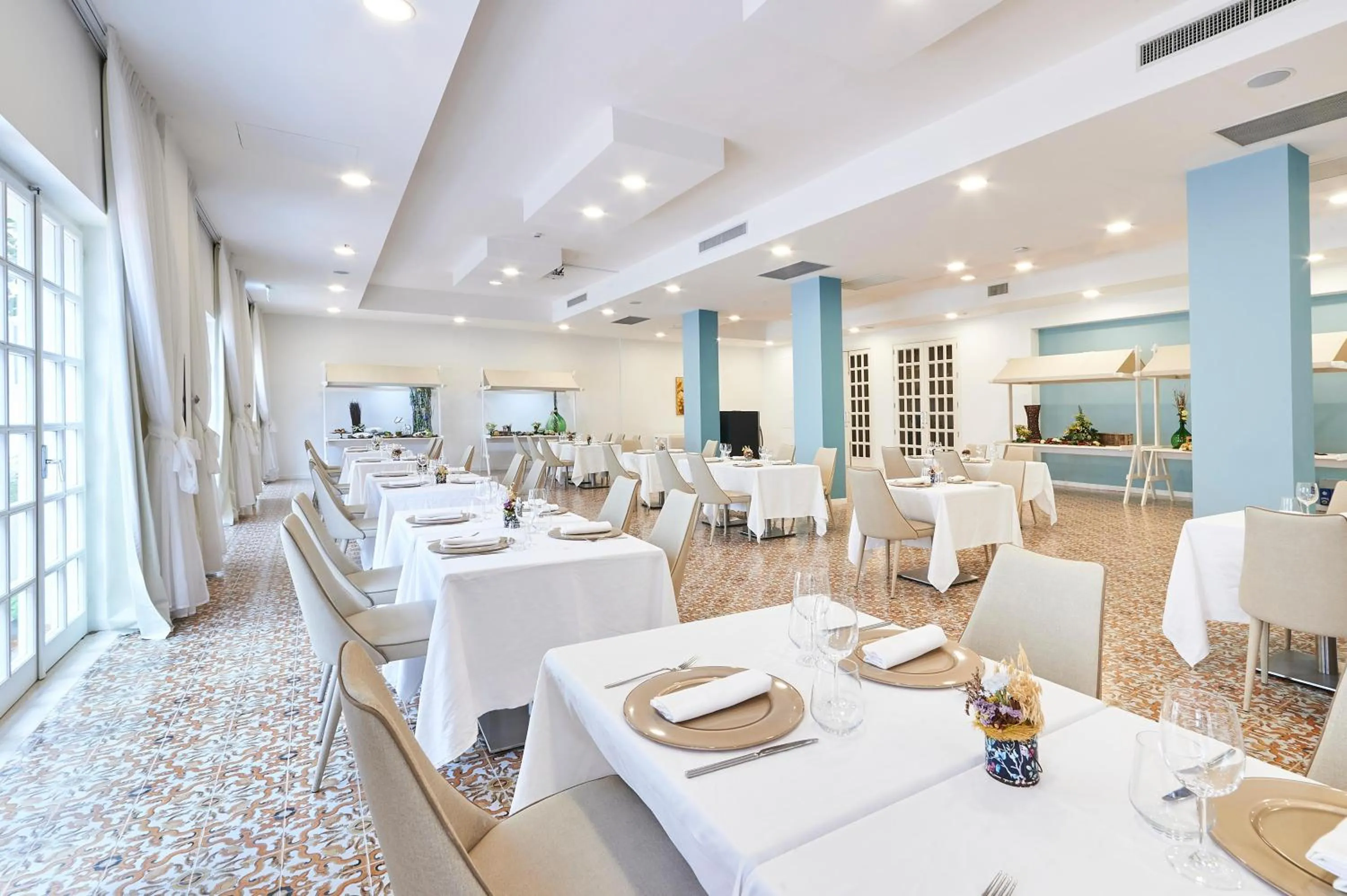 Restaurant/places to eat in Grand Hotel Riviera - CDSHotels