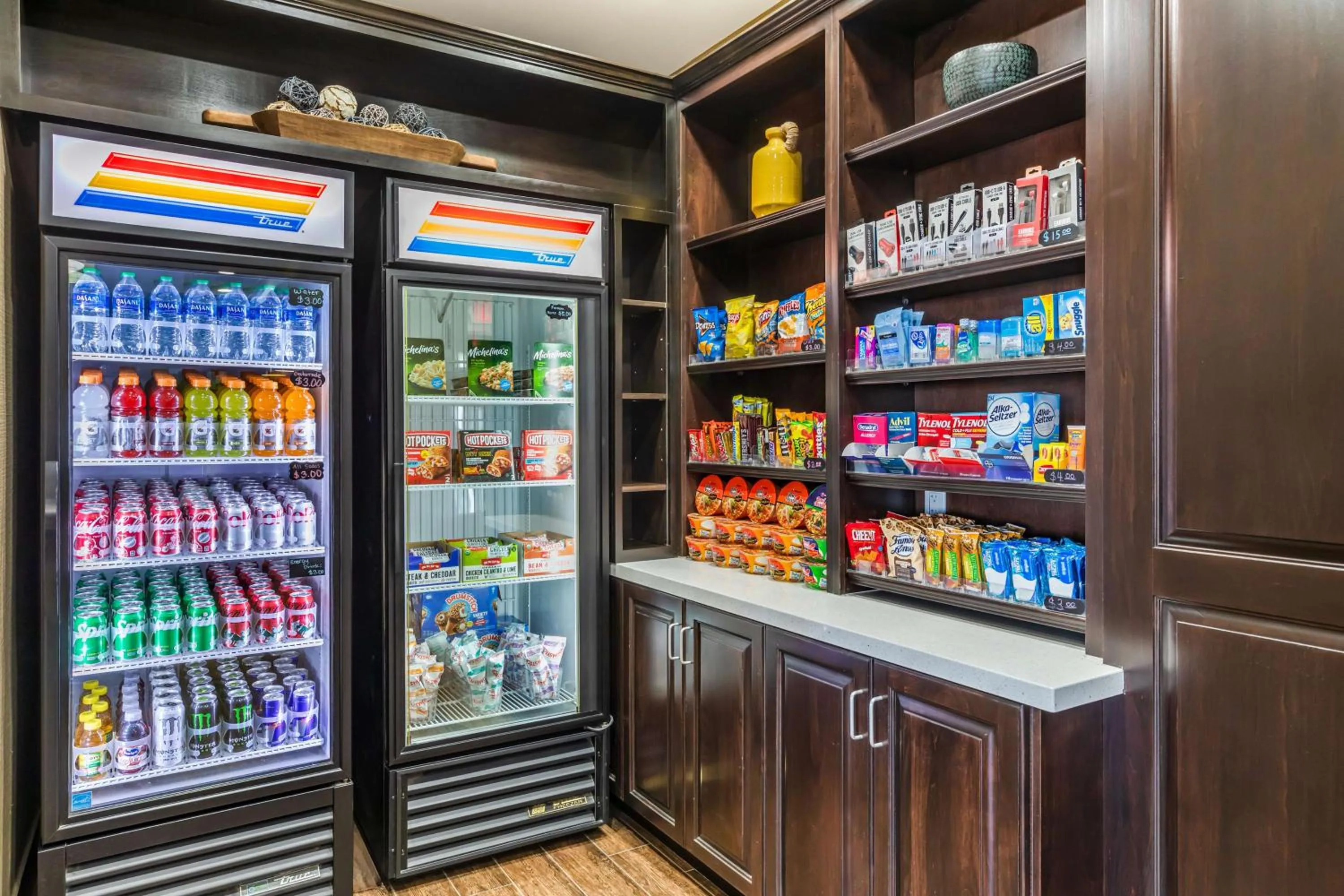 Property building in Best Western Plus Taft Inn