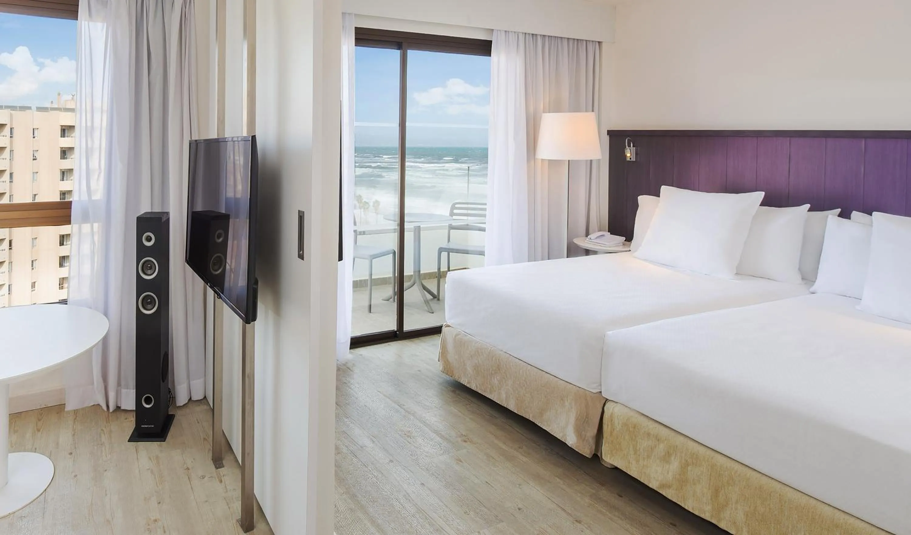 Bed in Hotel Ocean House Costa del Sol, Affiliated by Meliá