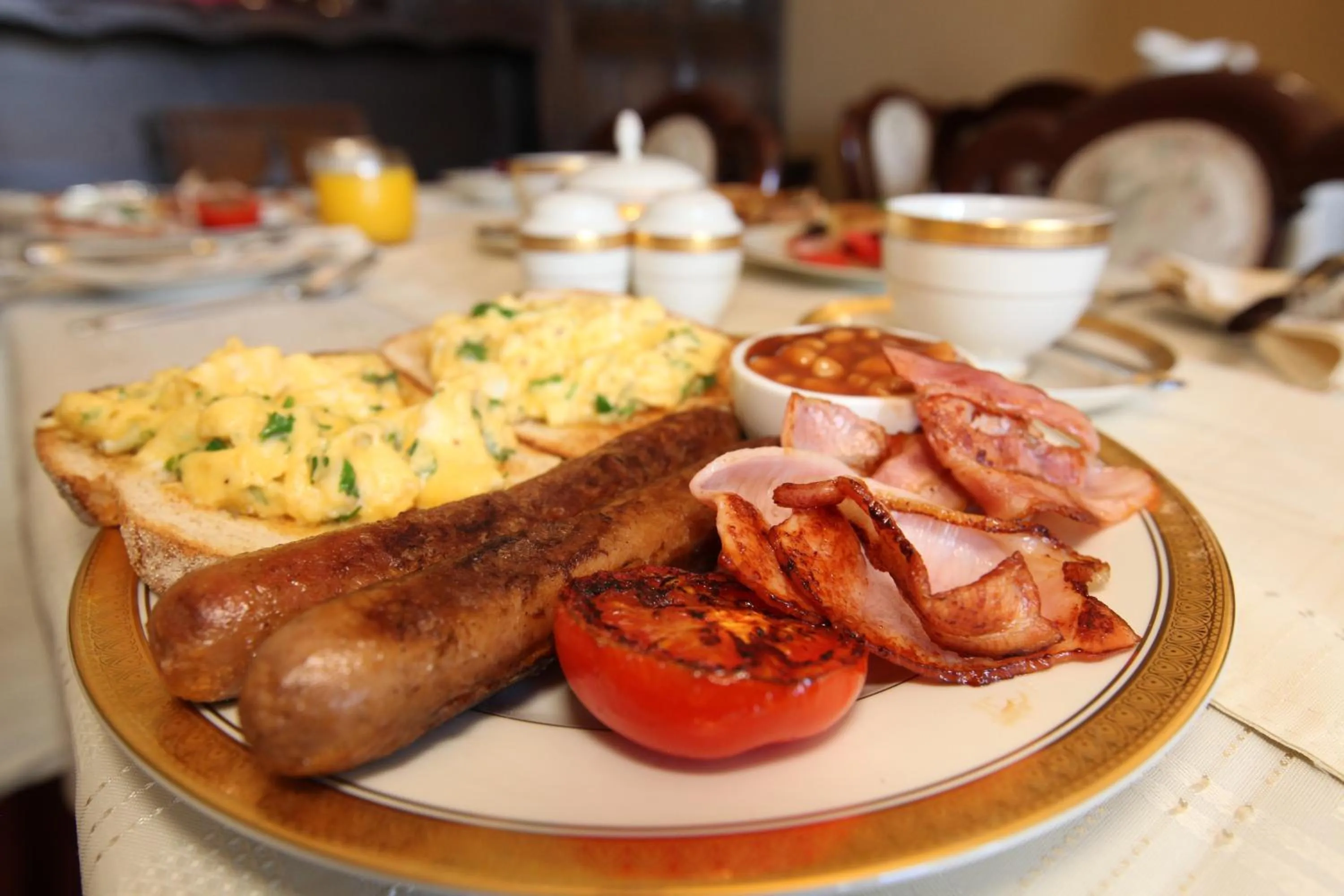 Breakfast in The Grand On Macfie