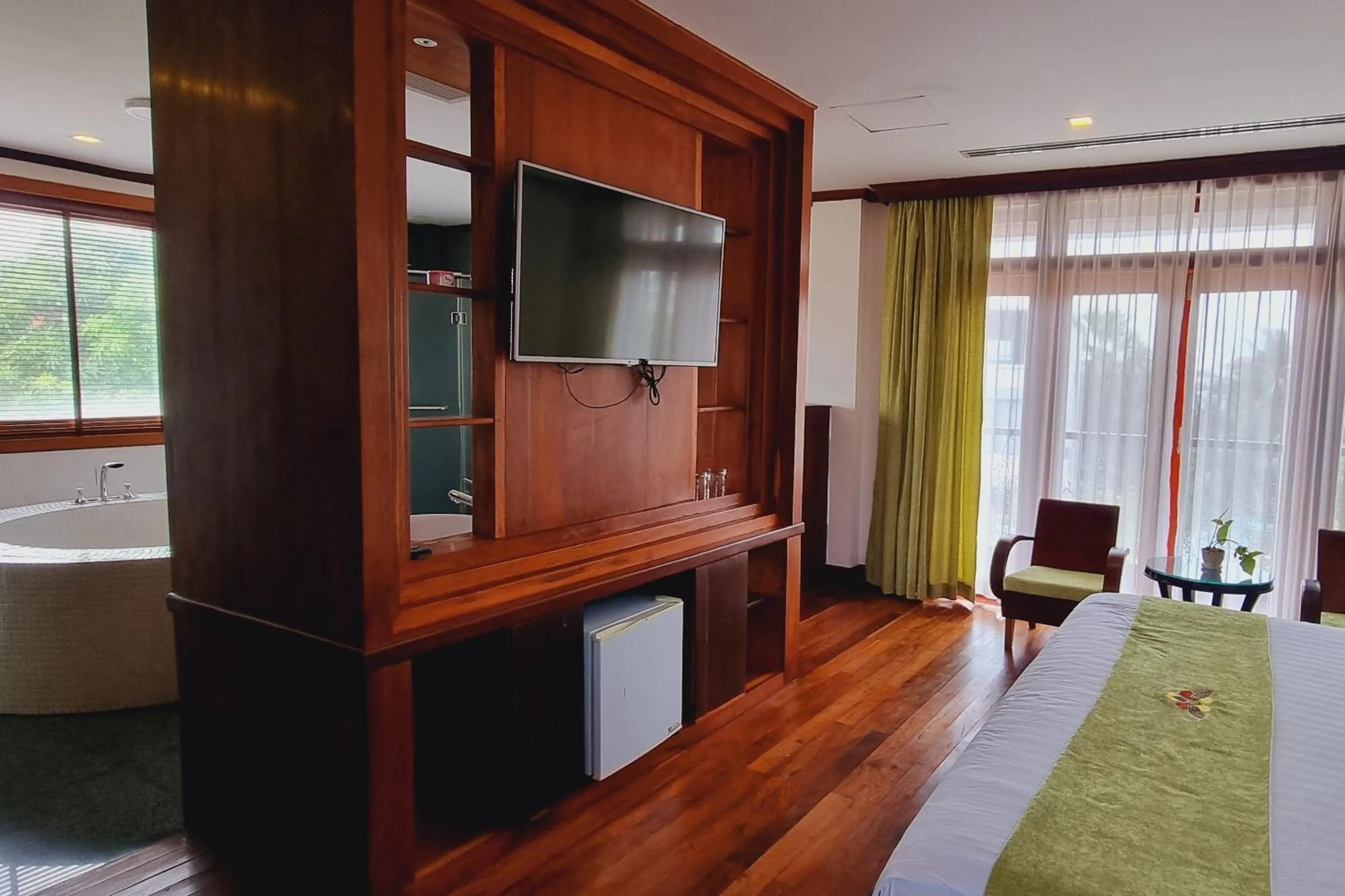 Photo of the whole room, Bed in Víd Angkor Boutique