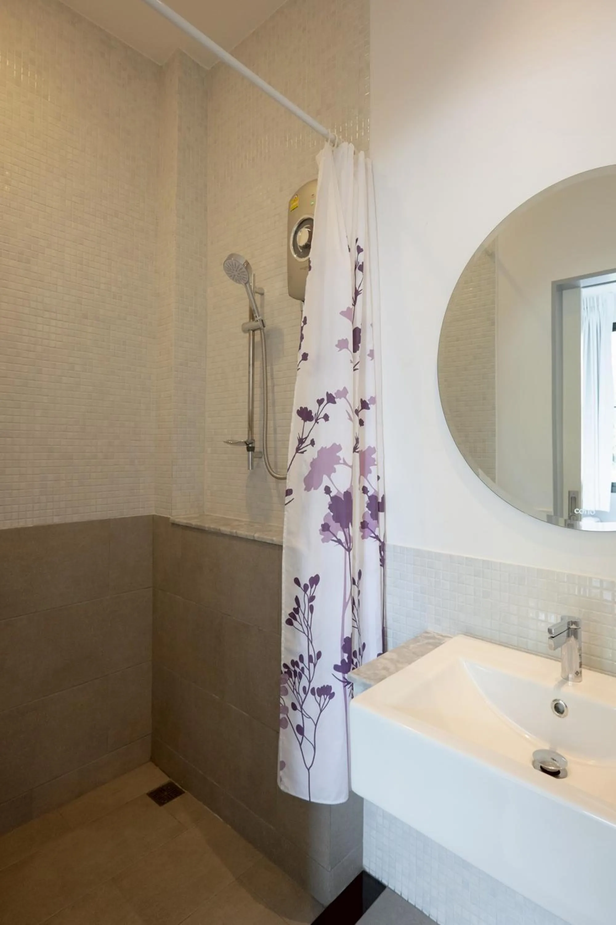 Bathroom in Surachet at 257 Boutique House