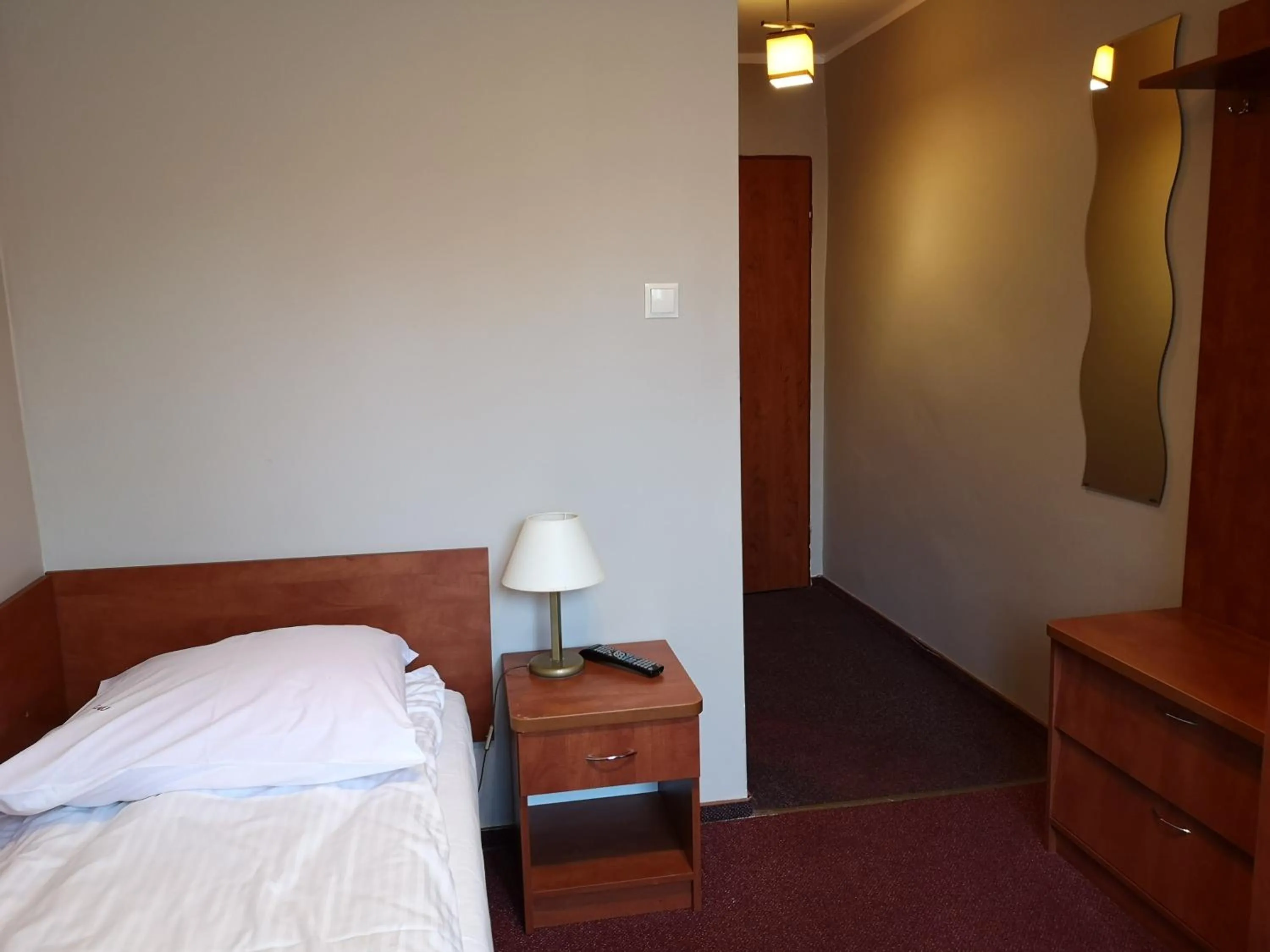 Photo of the whole room, Bed in Hotel Kakadu