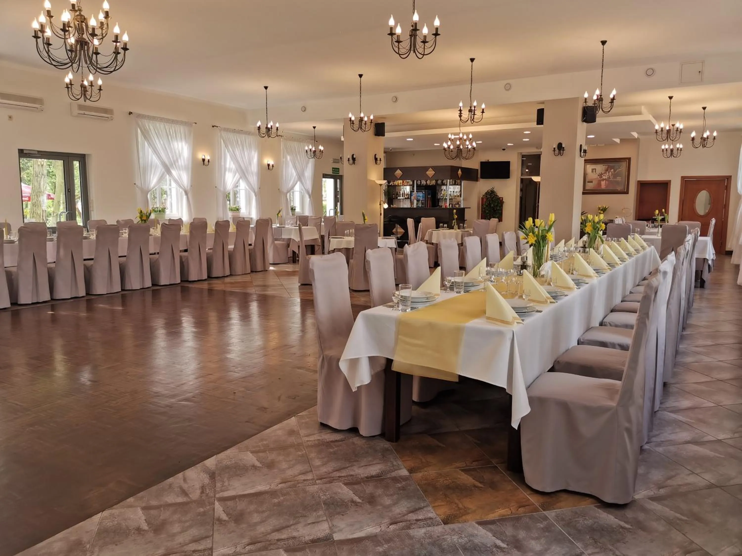 Food and drinks in Hotel Kakadu