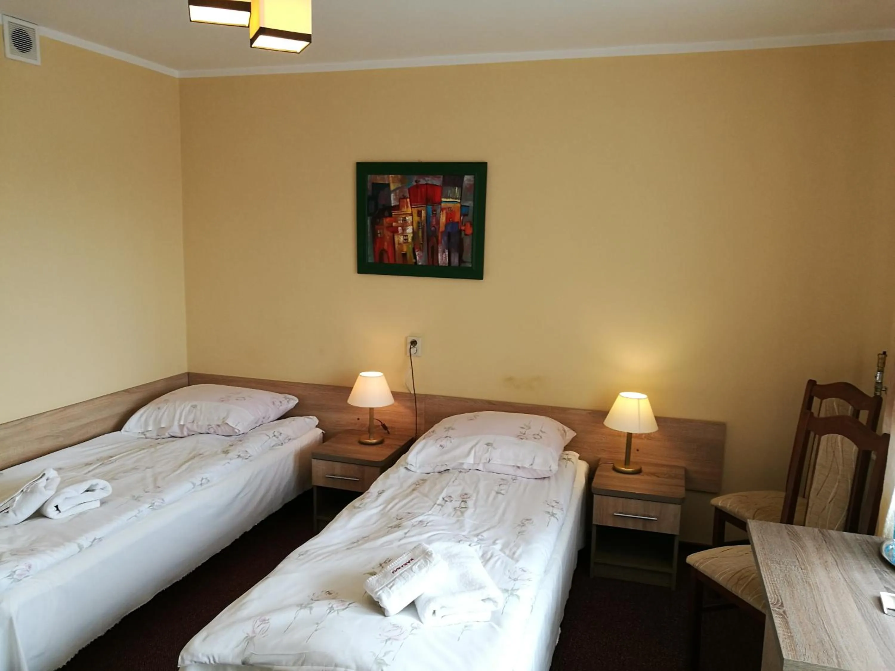 Photo of the whole room, Bed in Hotel Kakadu