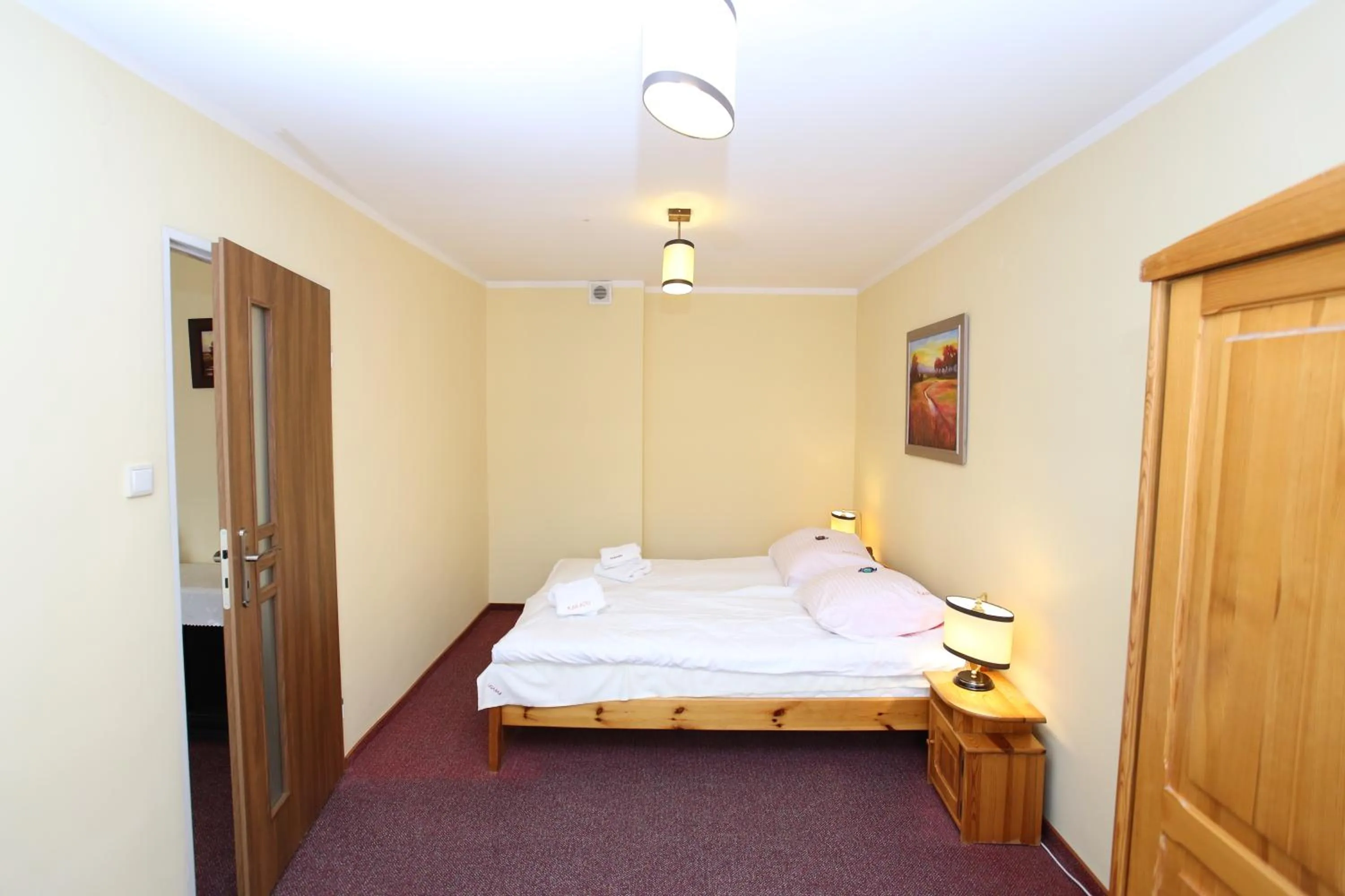 Photo of the whole room, Bed in Hotel Kakadu