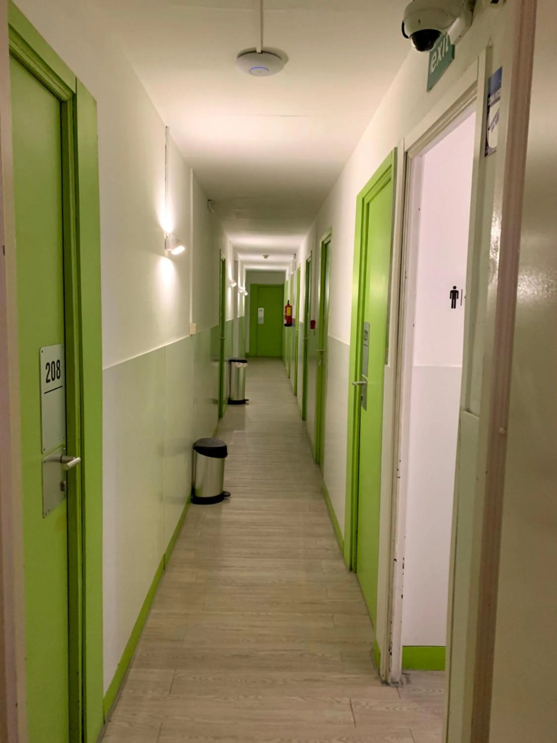 Central and Basic Universitat for YOUNG HOSTEL