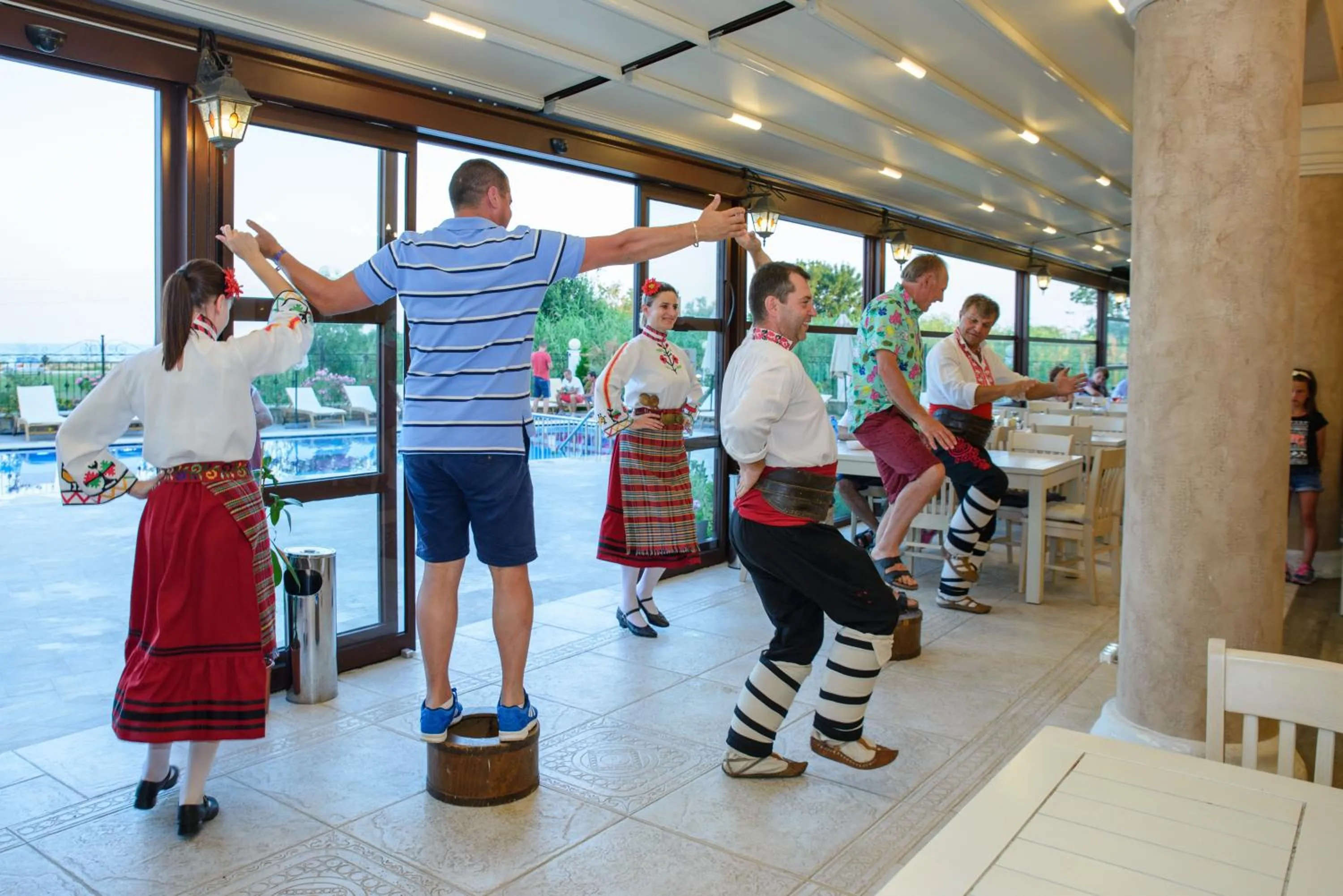 Sunny Castle Hotel - All Inclusive, Beach and Free parking