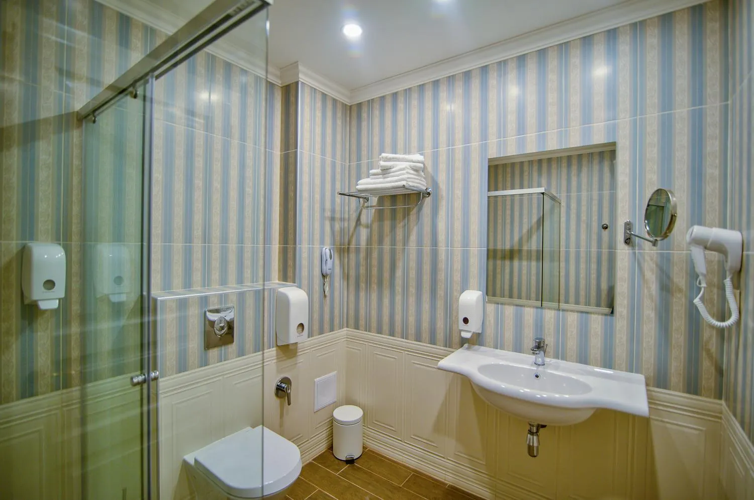 Bathroom in Sunny Castle Hotel - All Inclusive, Beach and Free parking
