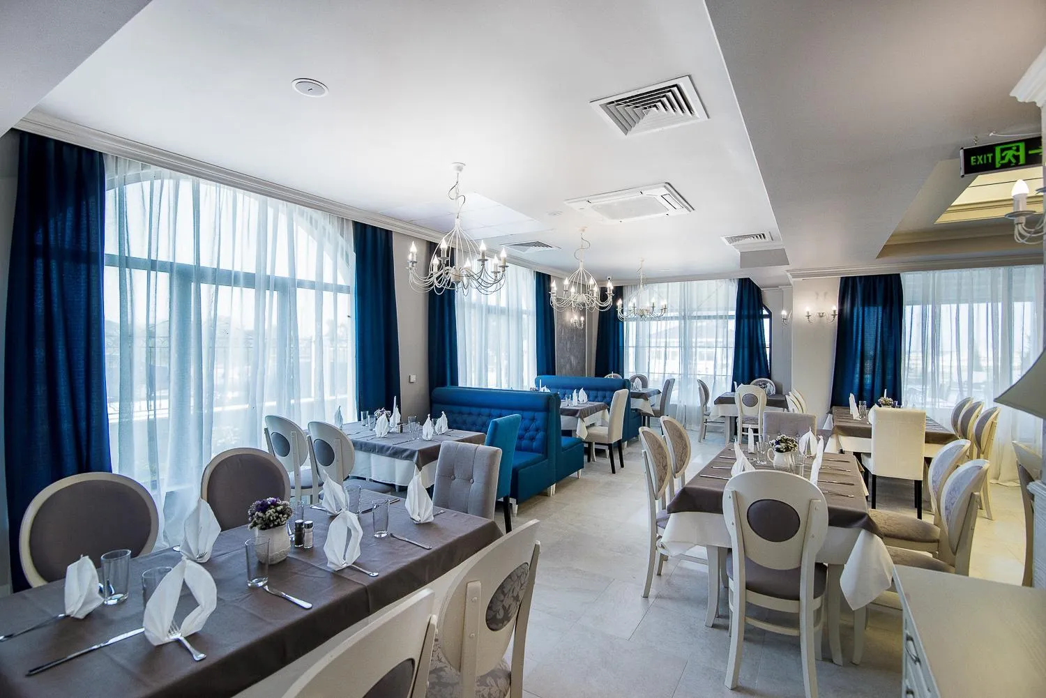 Restaurant/places to eat in Sunny Castle Hotel - All Inclusive, Beach and Free parking