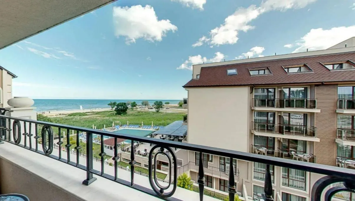 Sea view in Sunny Castle Hotel - All Inclusive, Beach and Free parking