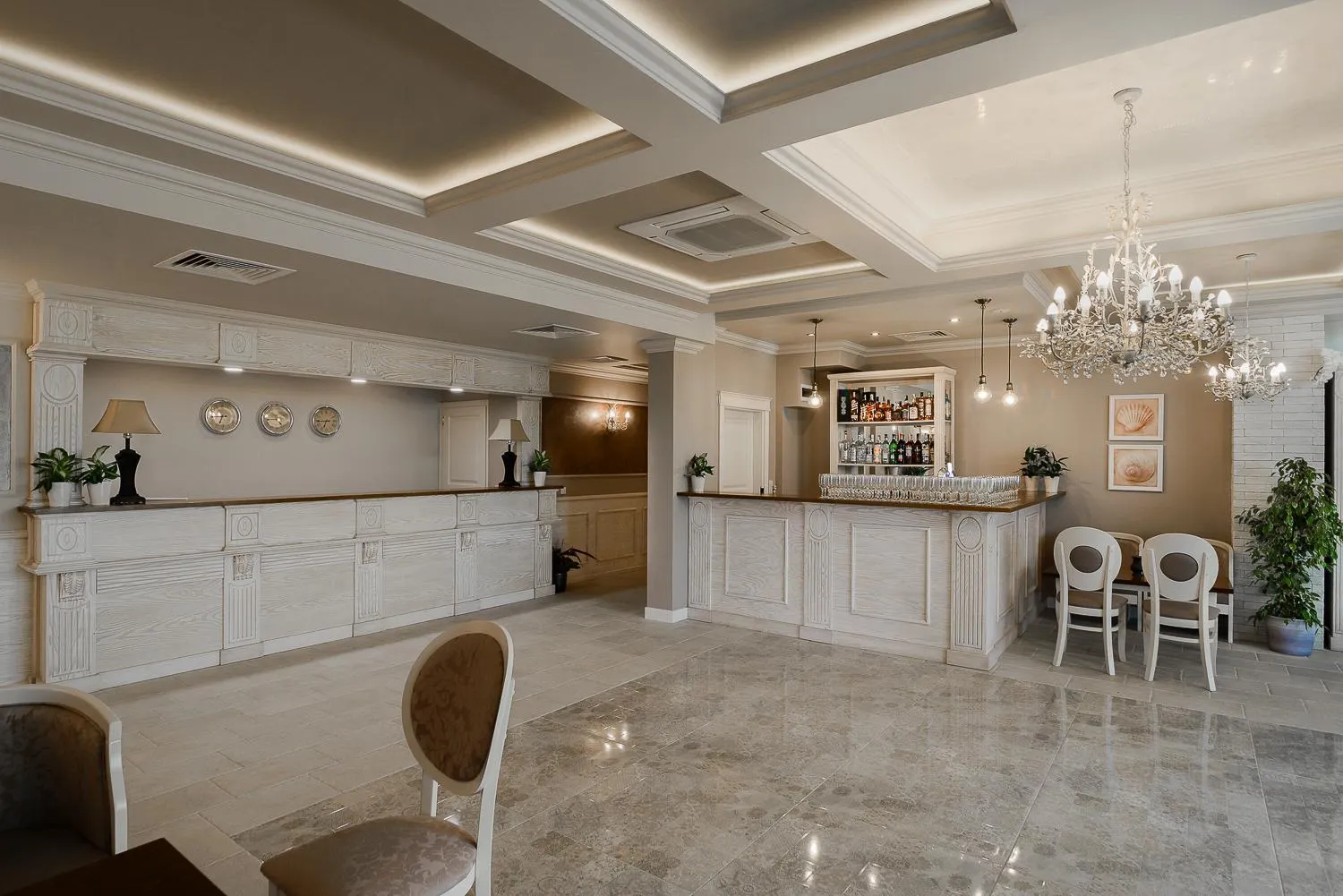 Lobby or reception in Sunny Castle Hotel - All Inclusive, Beach and Free parking