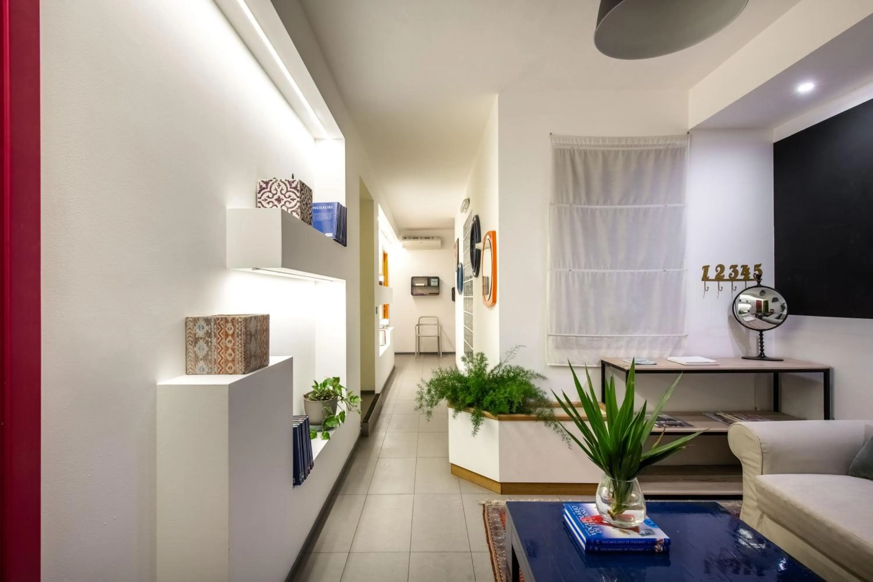 Communal lounge/ TV room in Pretoria Rooms