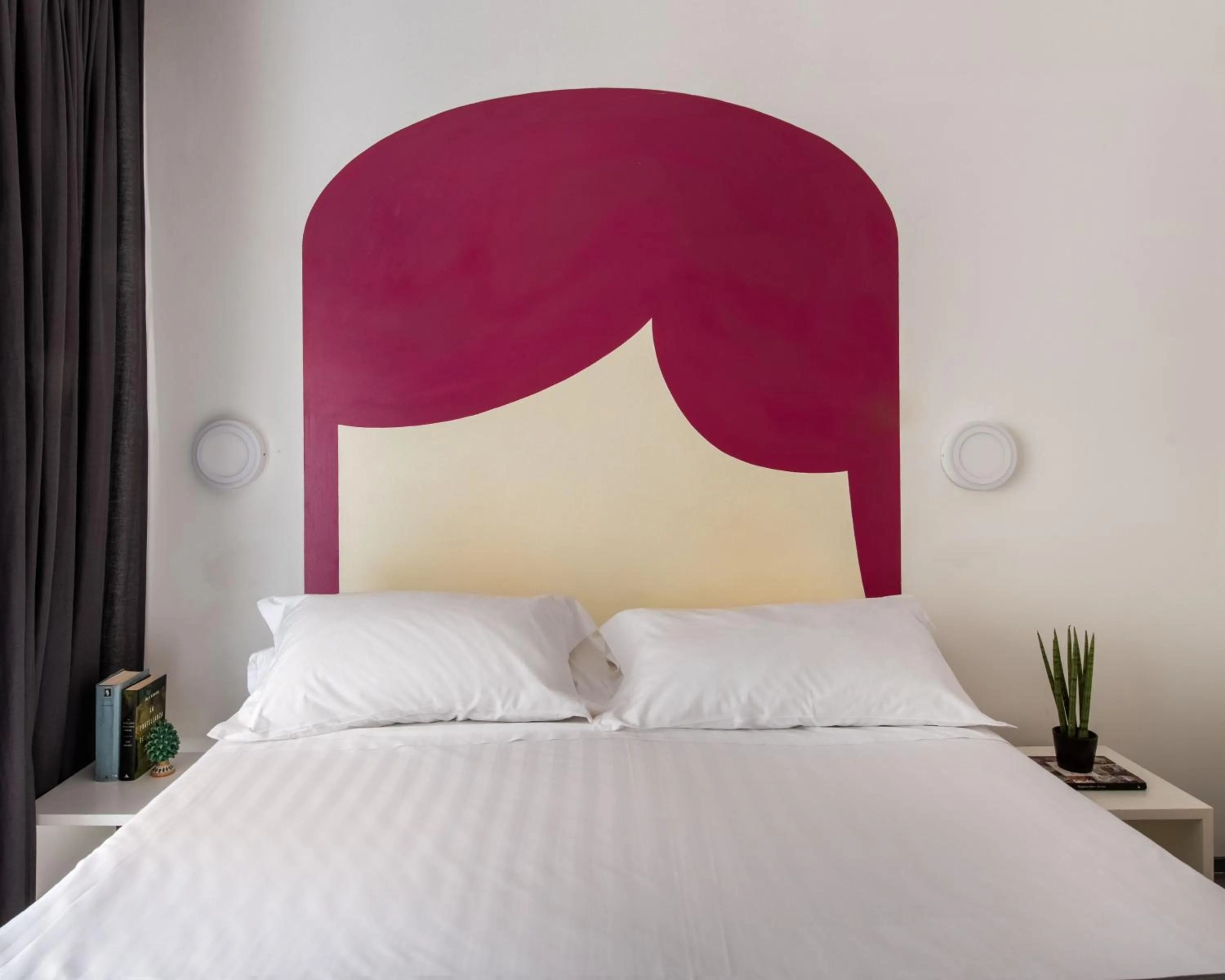 Bed in Pretoria Rooms