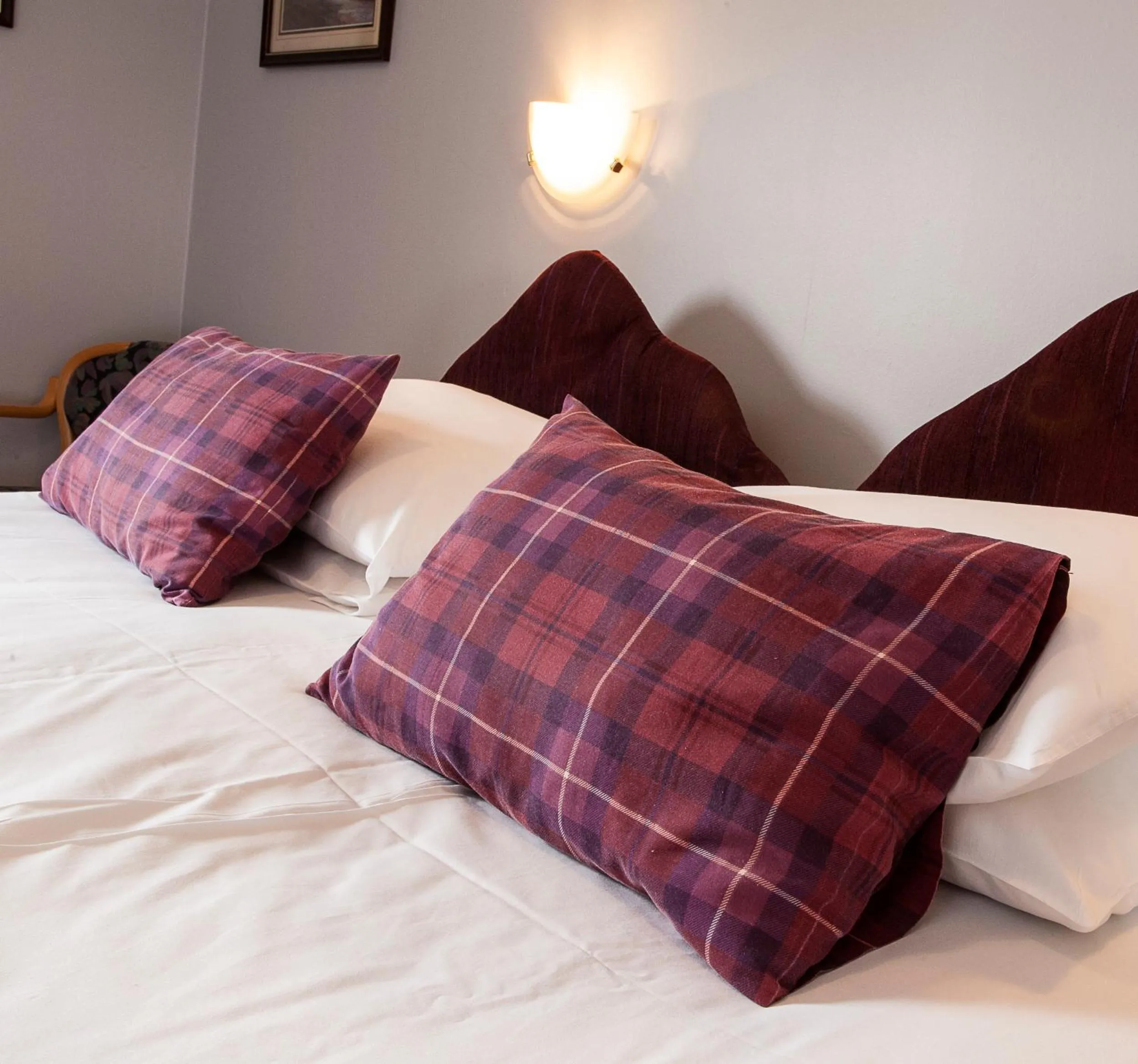 Bedroom, Bed in Balavil Hotel