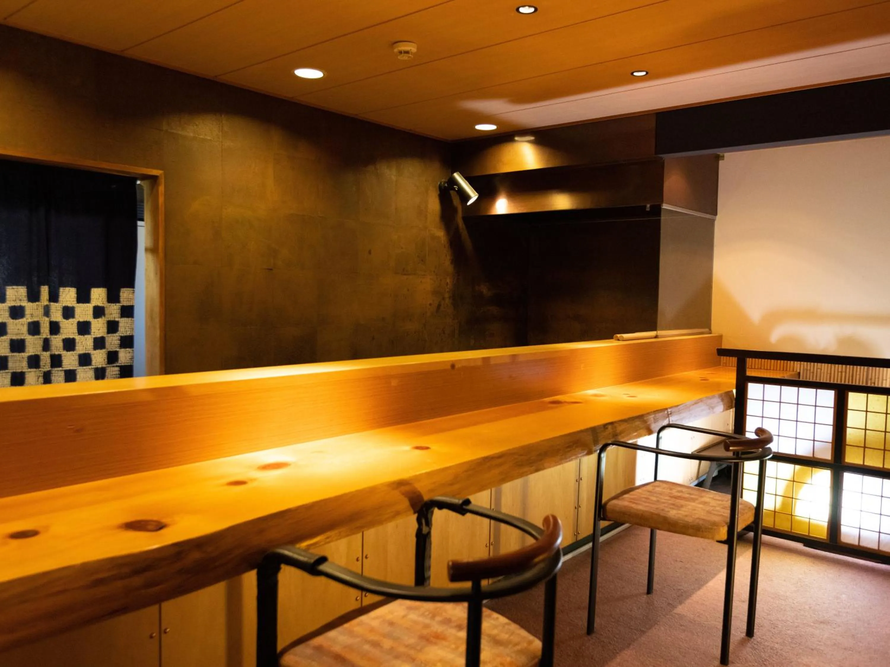 Restaurant/places to eat in Yunohara