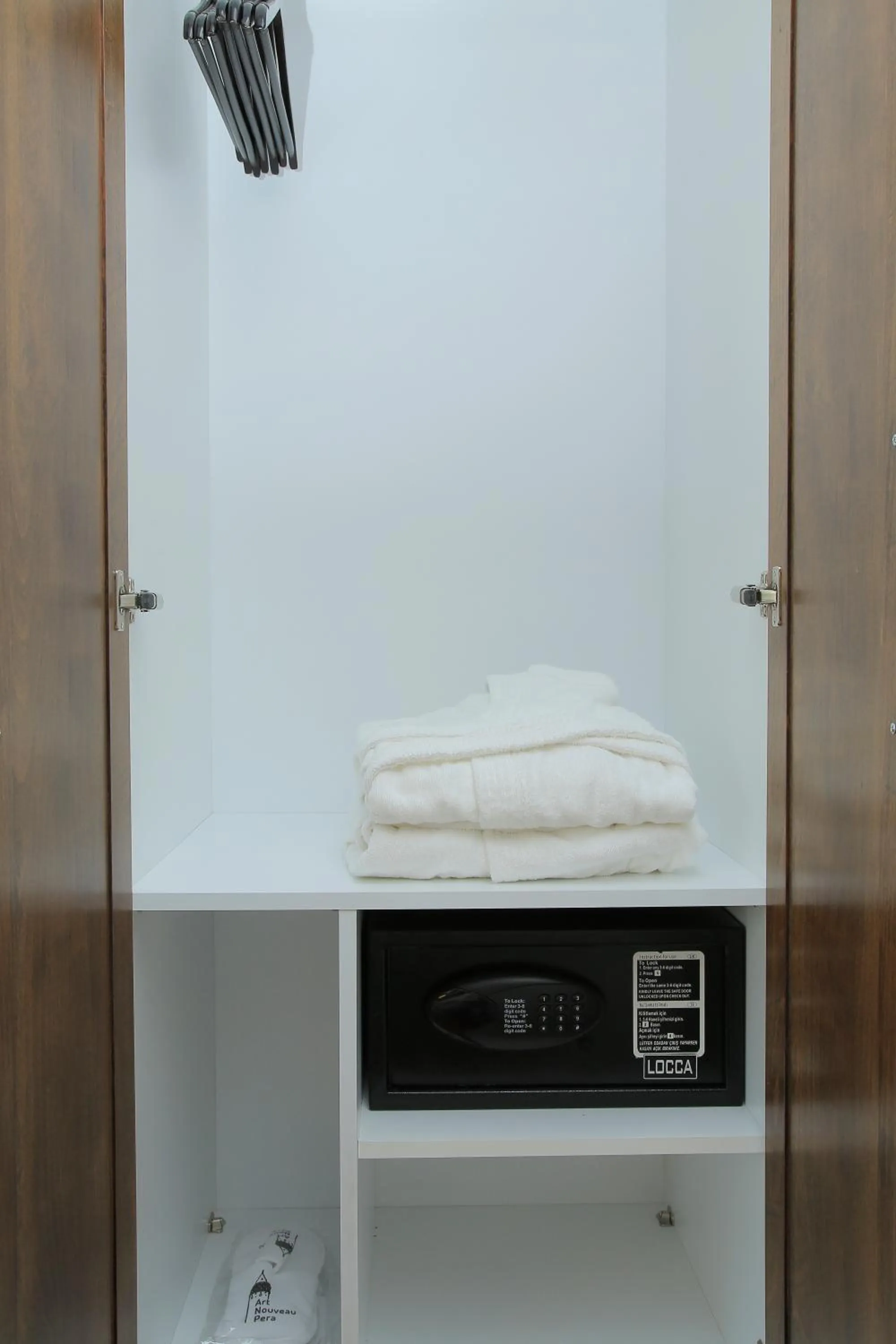 Other in Art Nouveau Pera