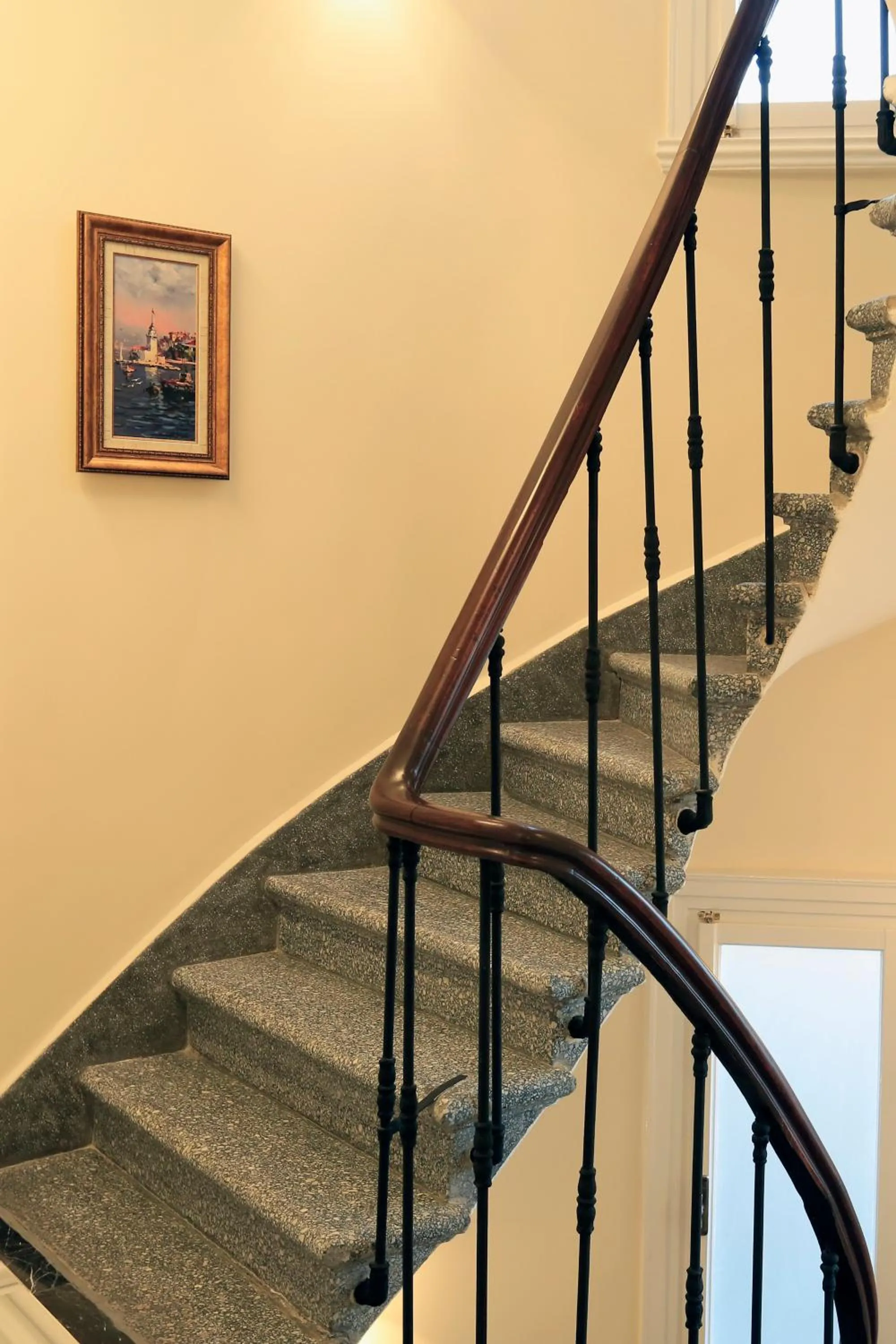 Property building in Art Nouveau Pera