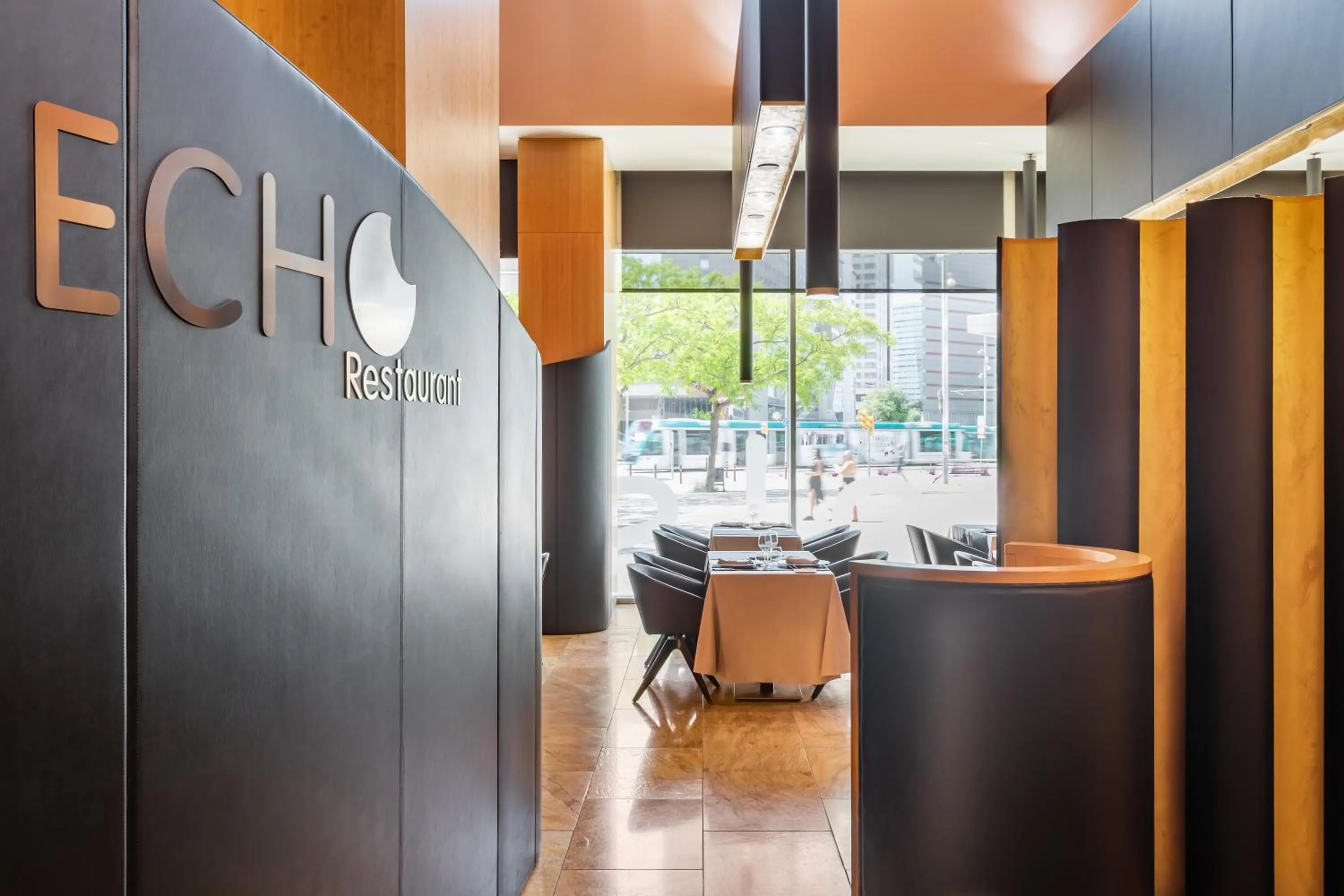 Restaurant/places to eat in Hotel SB Diagonal Zero 4 Sup