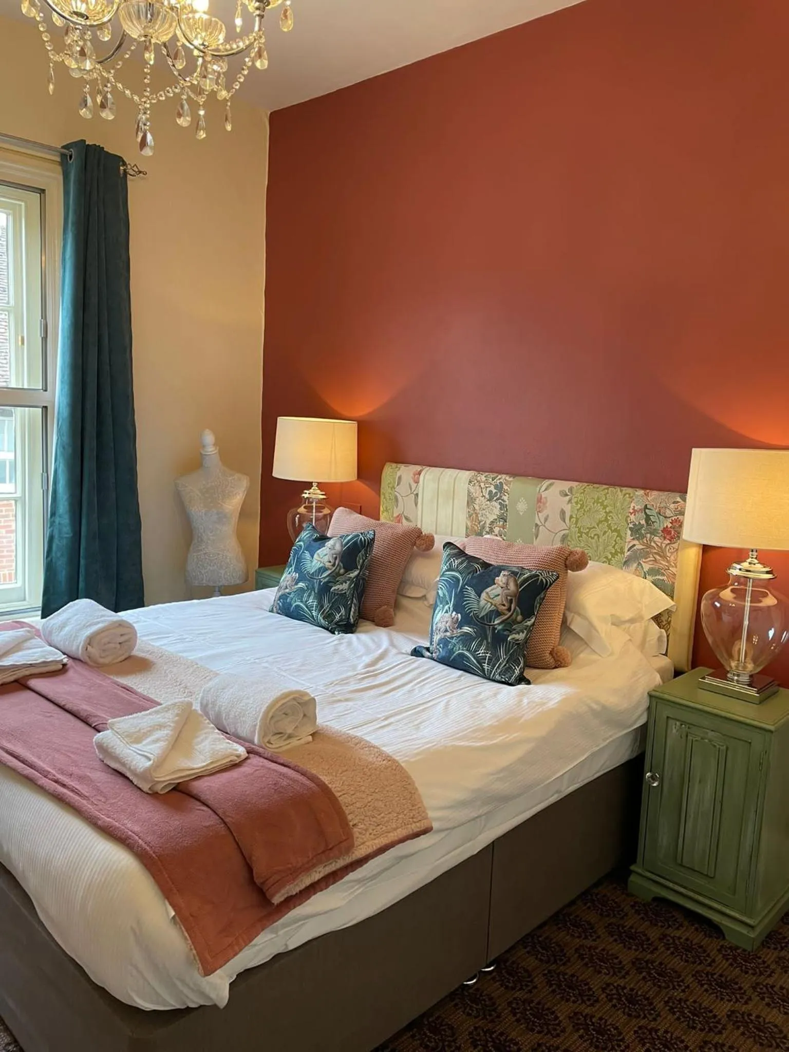 Bedroom, Bed in The White Hart