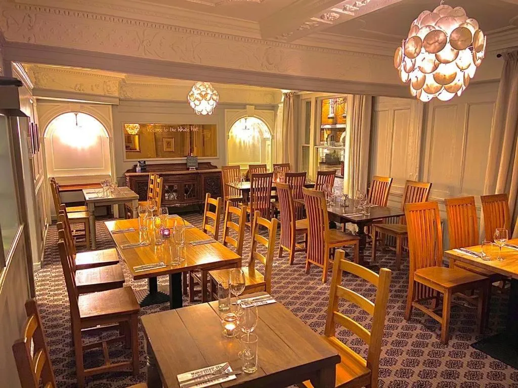 Dining area in The White Hart