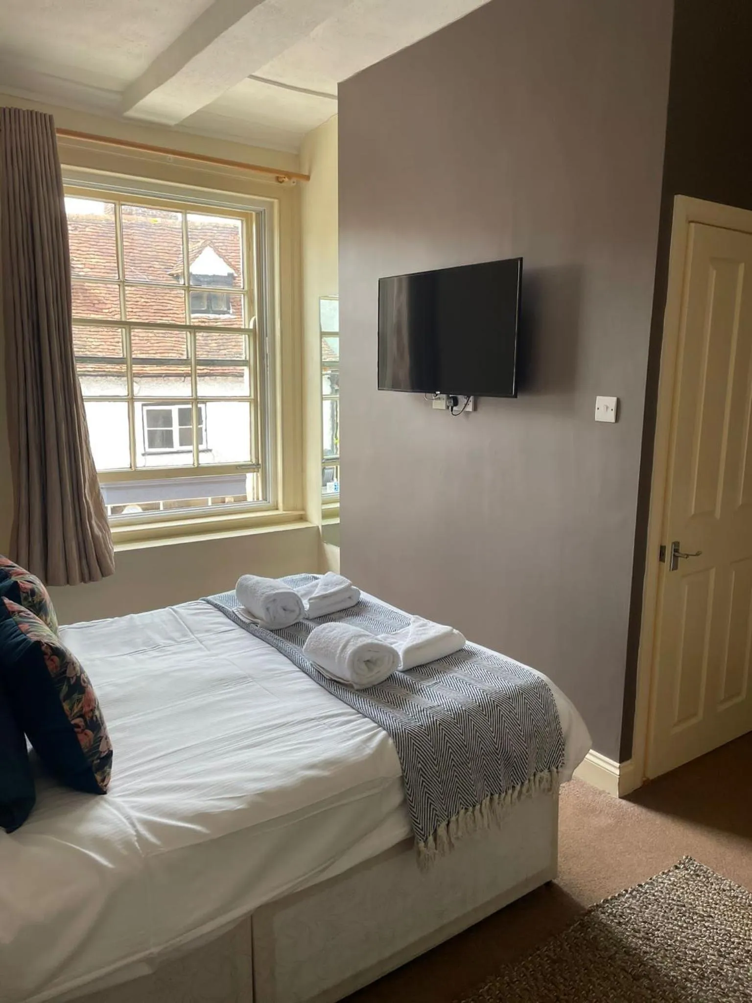 Bedroom, Bed in The White Hart