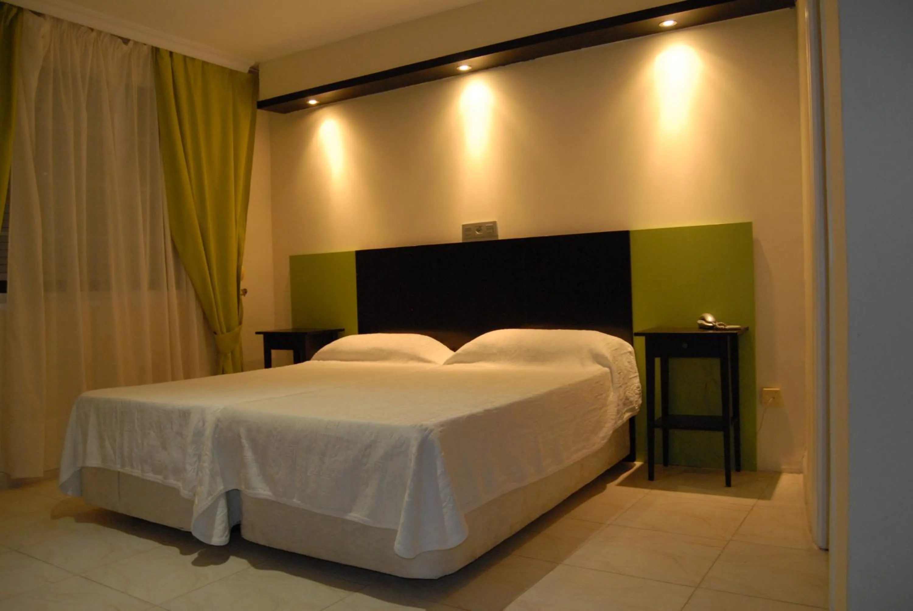 Bed in Hotel Miramar