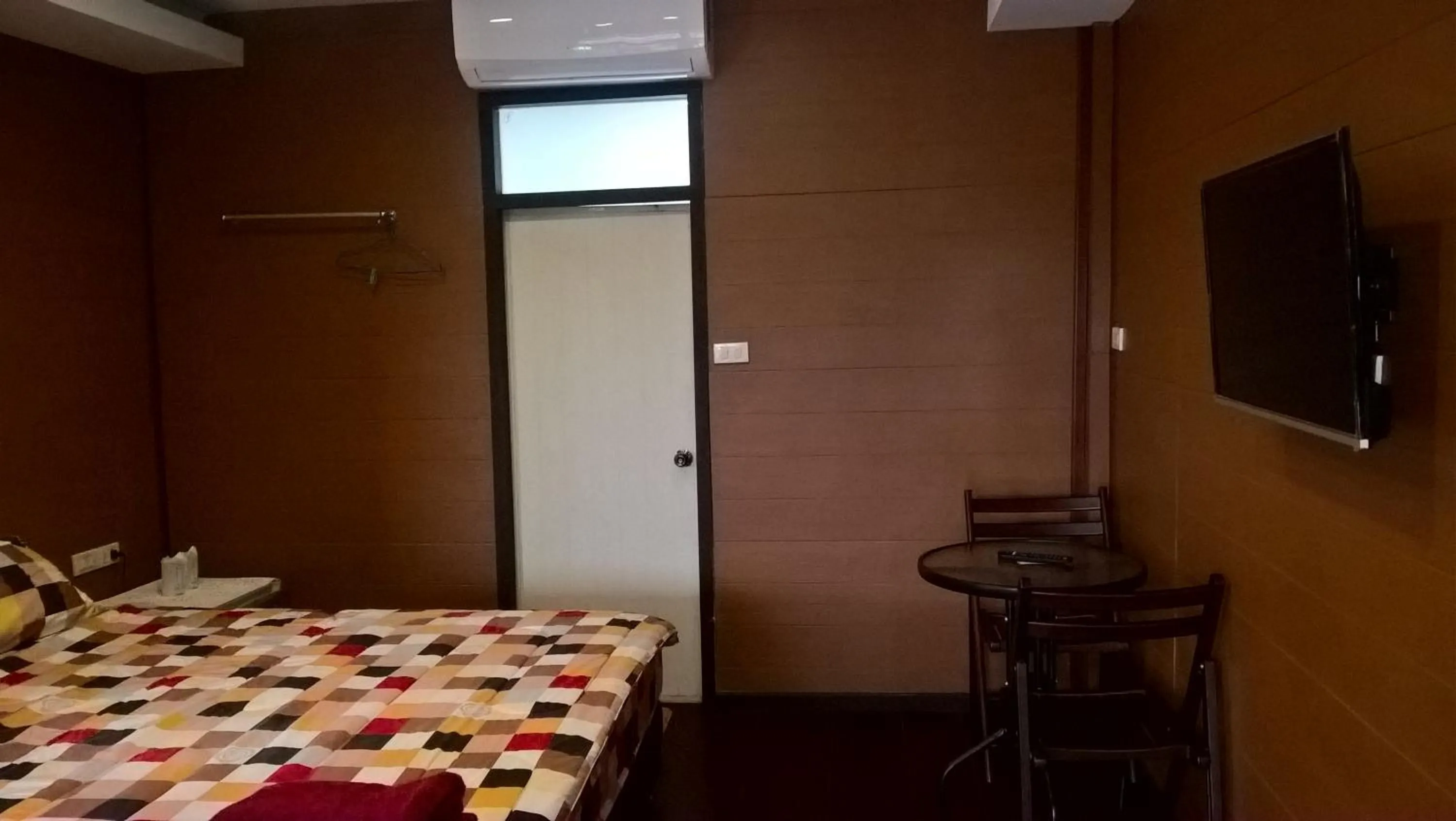 Photo of the whole room in Aiyara House