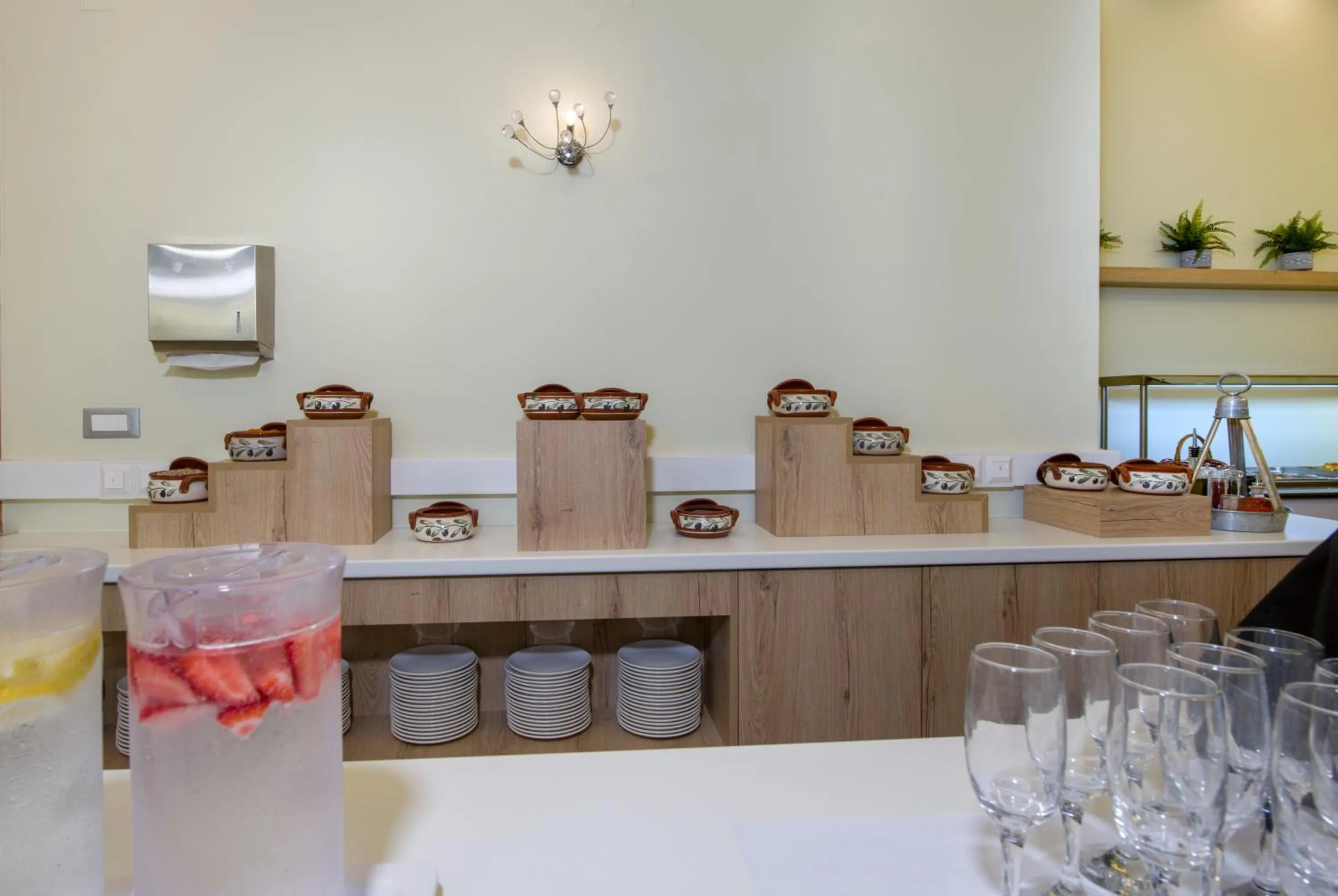 Buffet breakfast in Isida Hotel Agia Marina