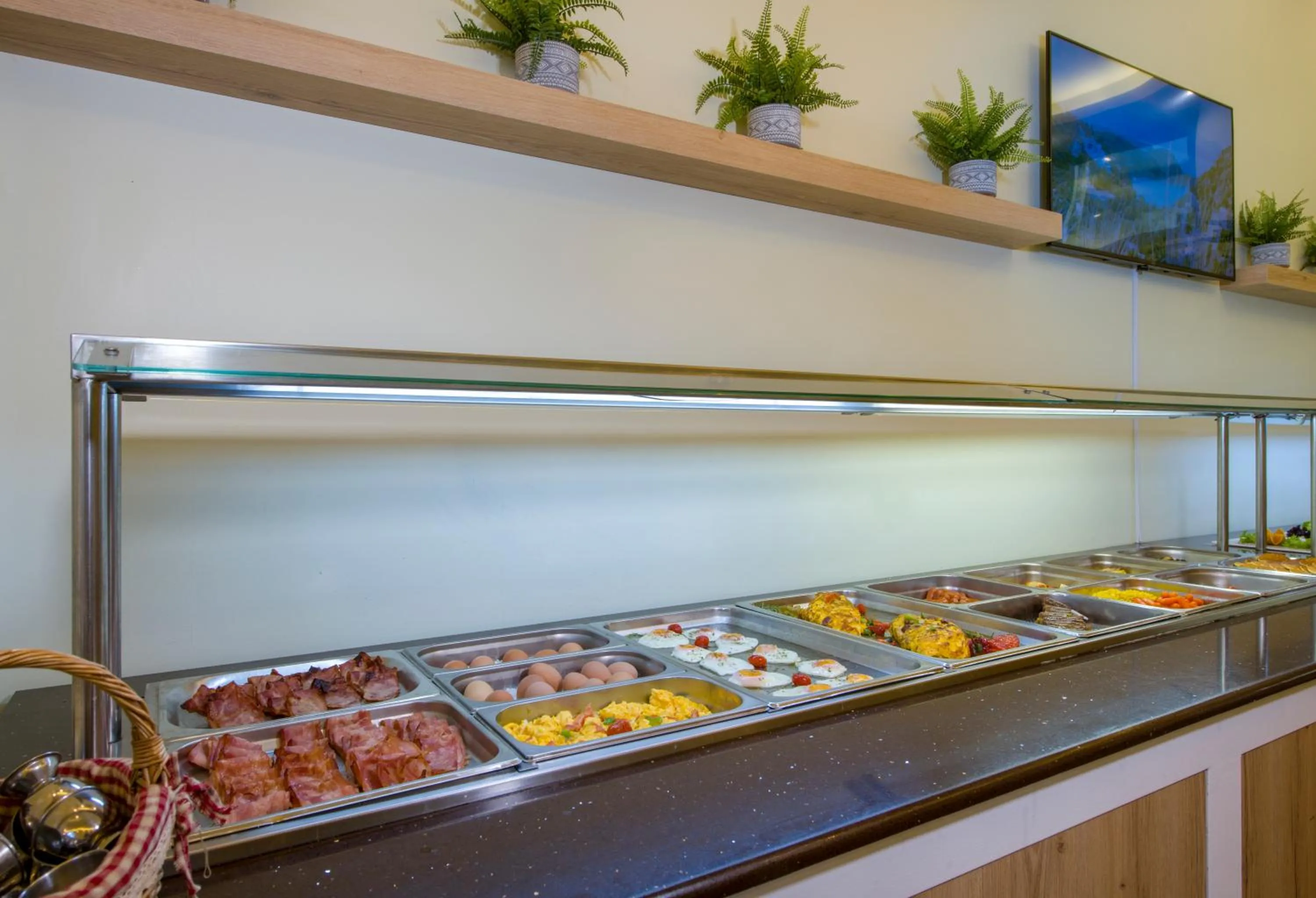 Buffet breakfast in Isida Hotel Agia Marina