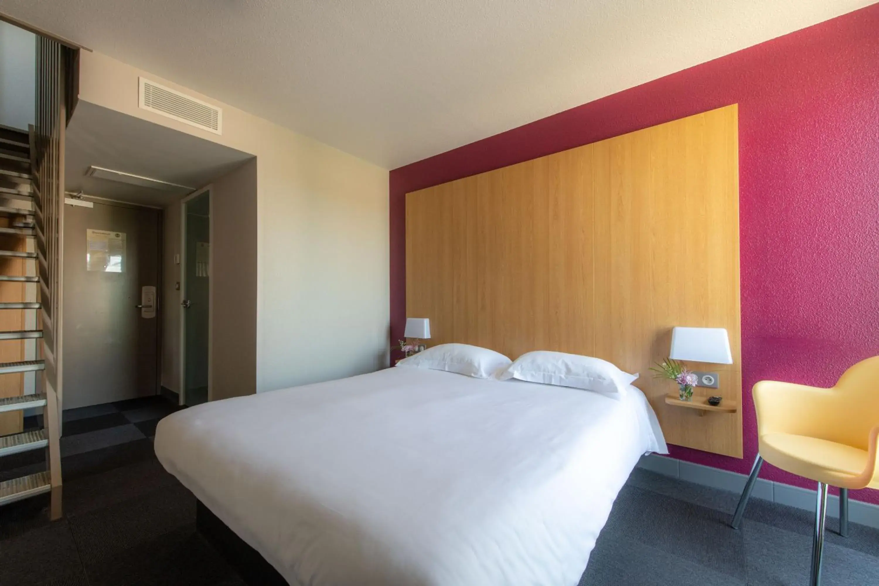 Family Room in B&B HOTEL La Rochelle Centre Family Room in B&B HOTEL La Rochelle Centre