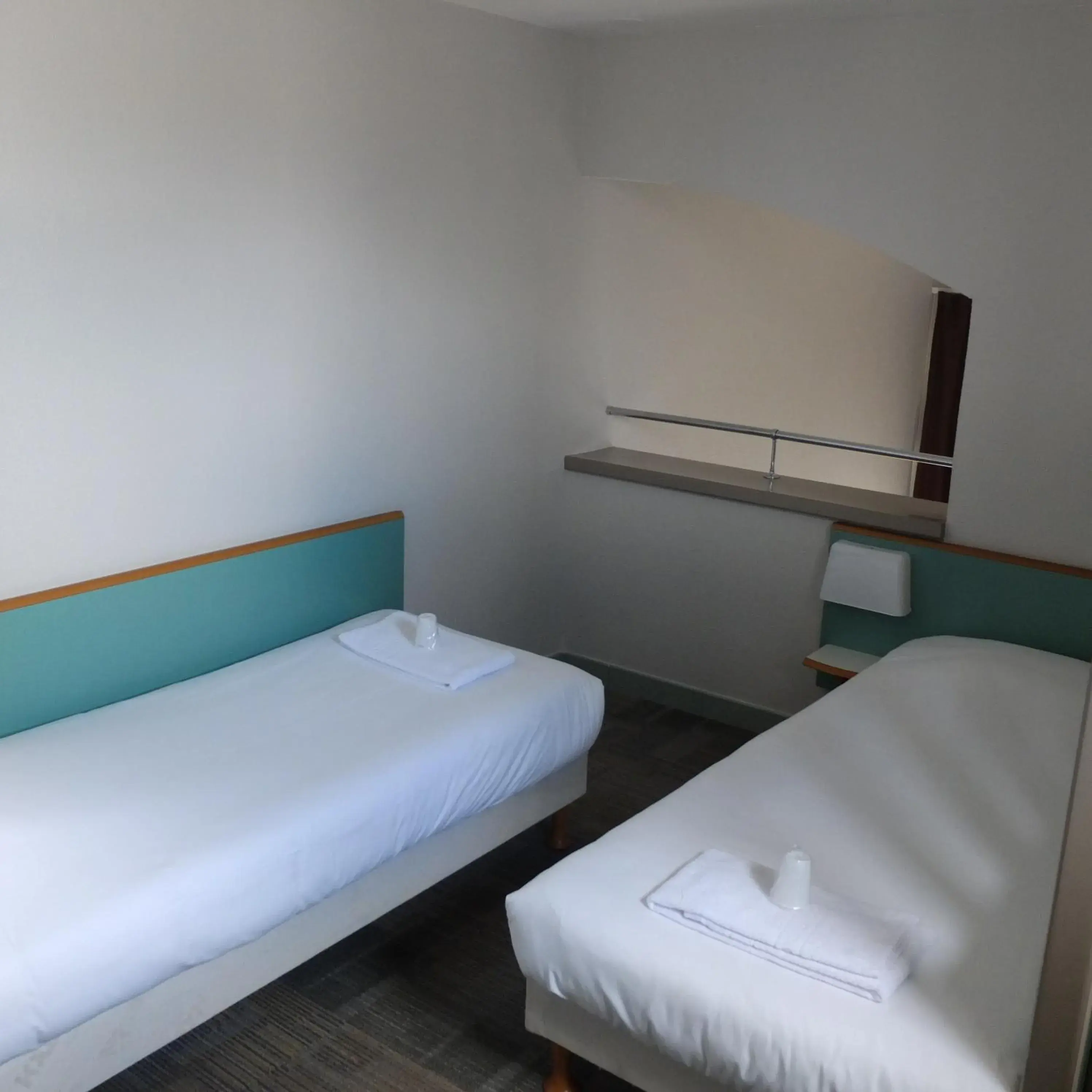 Quadruple Room in B&B HOTEL La Rochelle Centre Quadruple Room in B&B HOTEL La Rochelle Centre