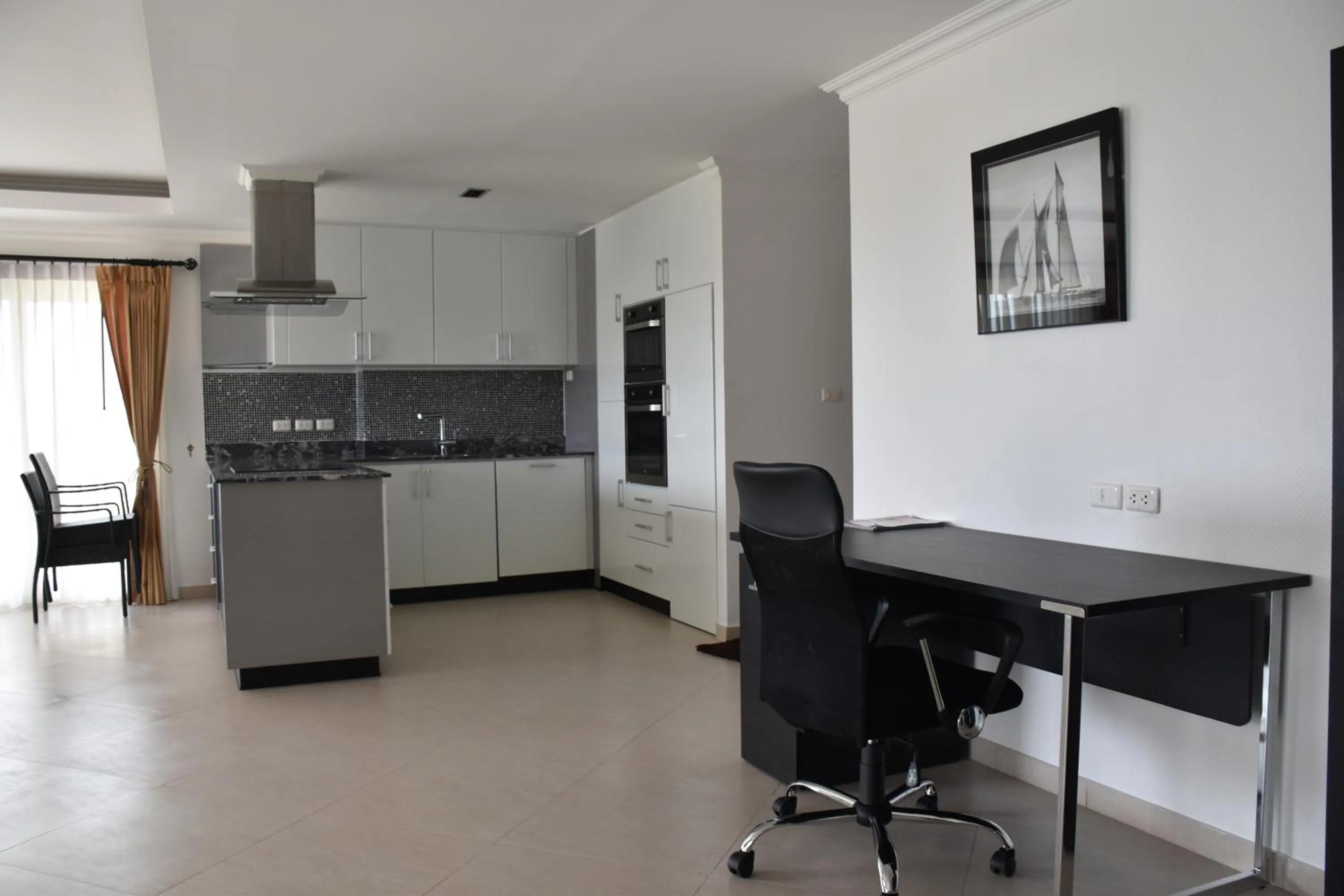 Photo of the whole room in View Talay Residence 6 Wongamat Beach