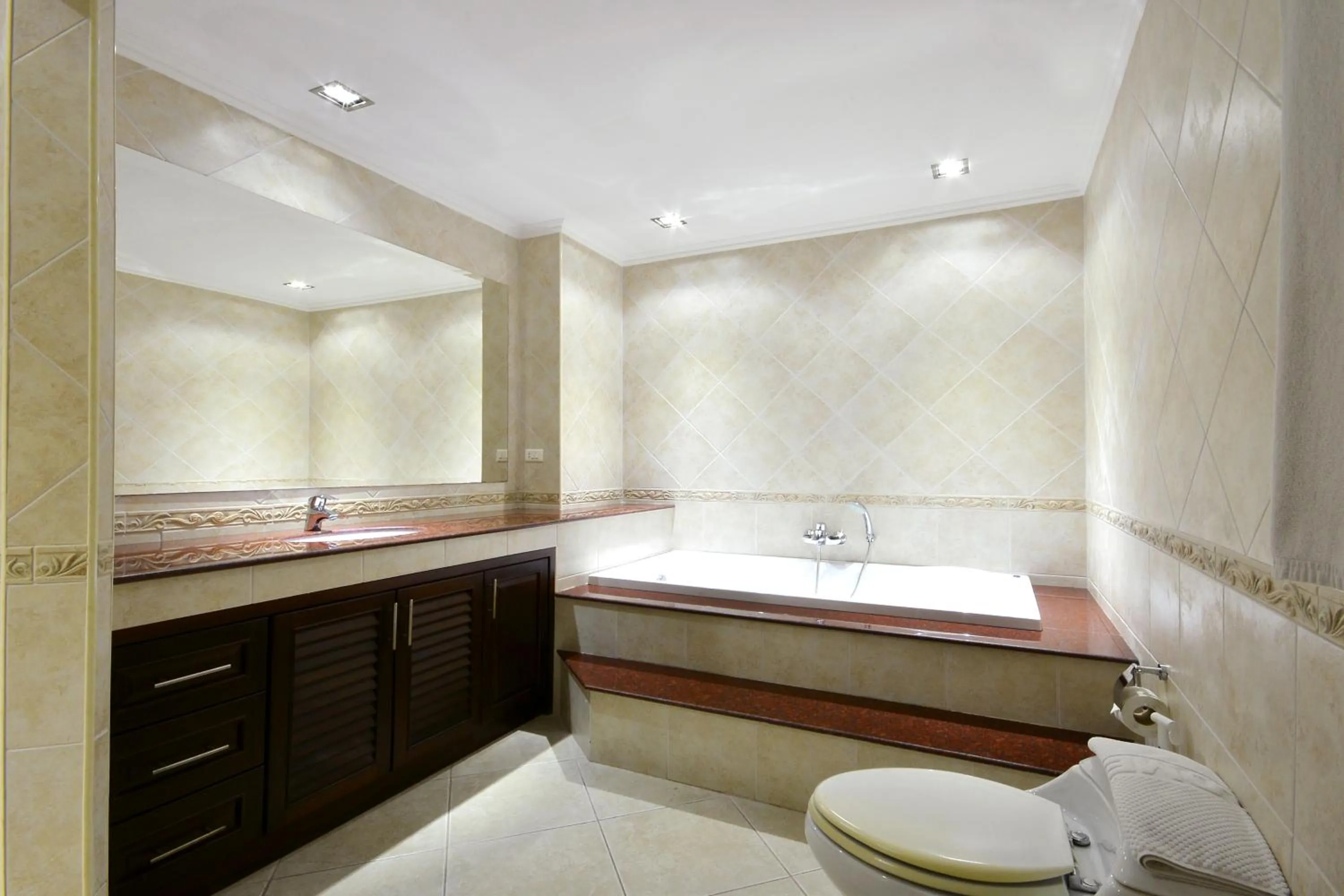 Photo of the whole room in View Talay Residence 6 Wongamat Beach