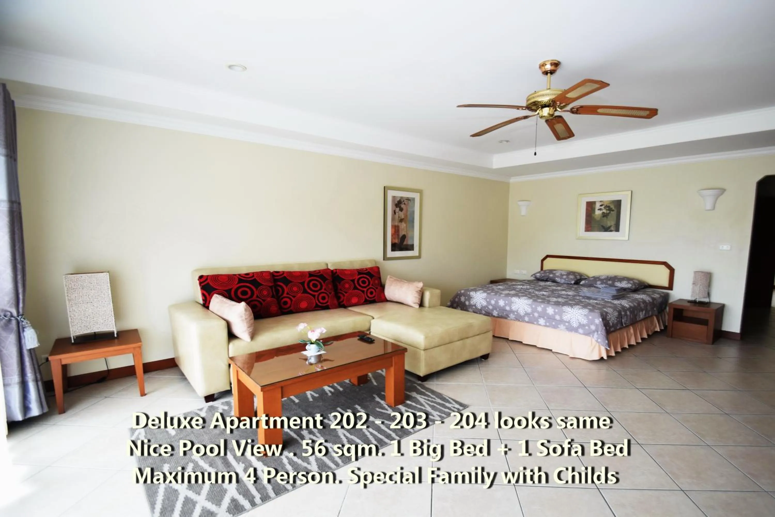 Photo of the whole room, Bed in View Talay Residence 6 Wongamat Beach