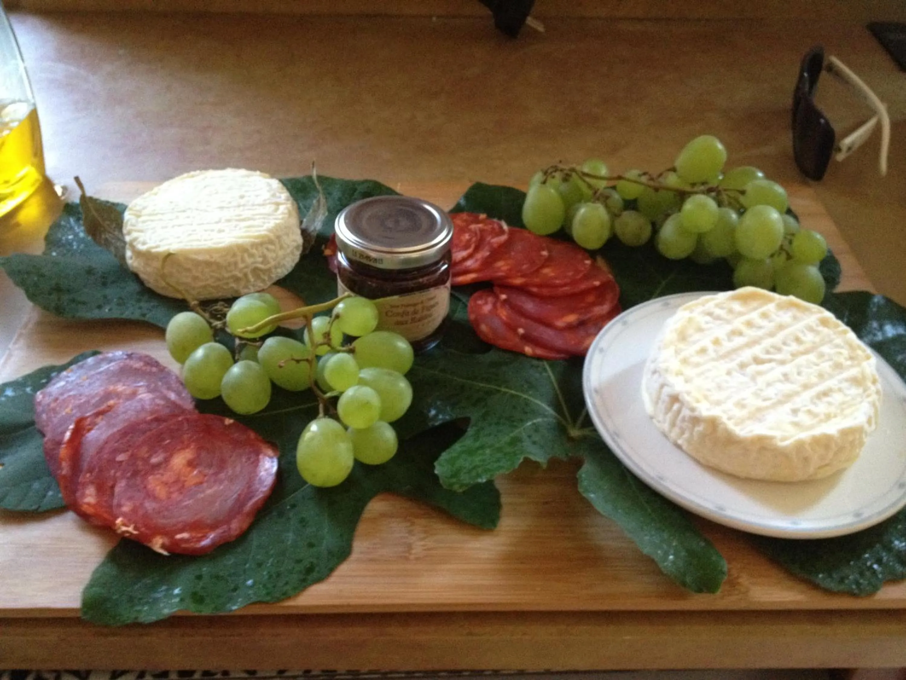 Restaurant/places to eat in Chambres d'hôtes Mas Petit Prince