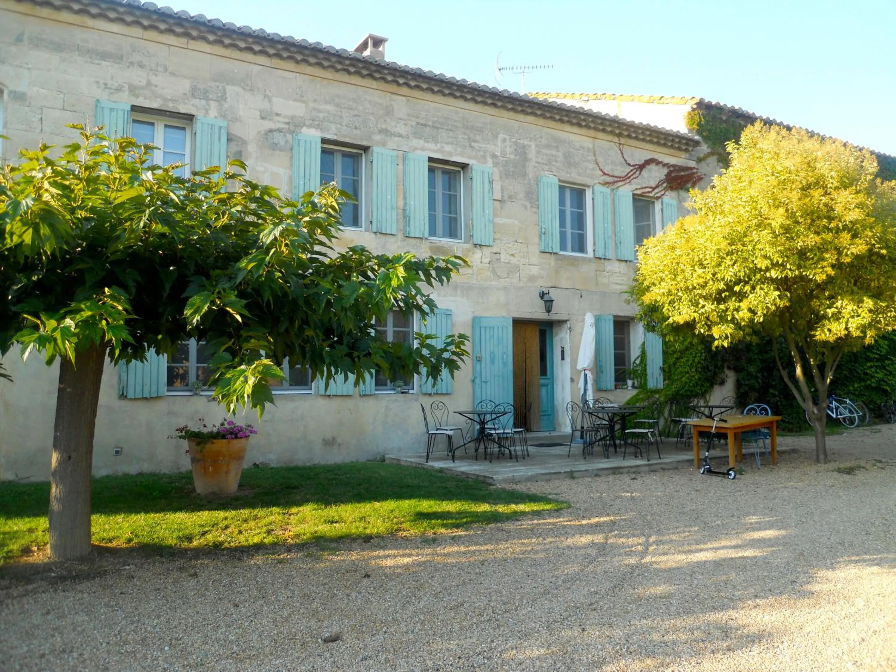 Facade/entrance in Chambres d'hôtes Mas Petit Prince