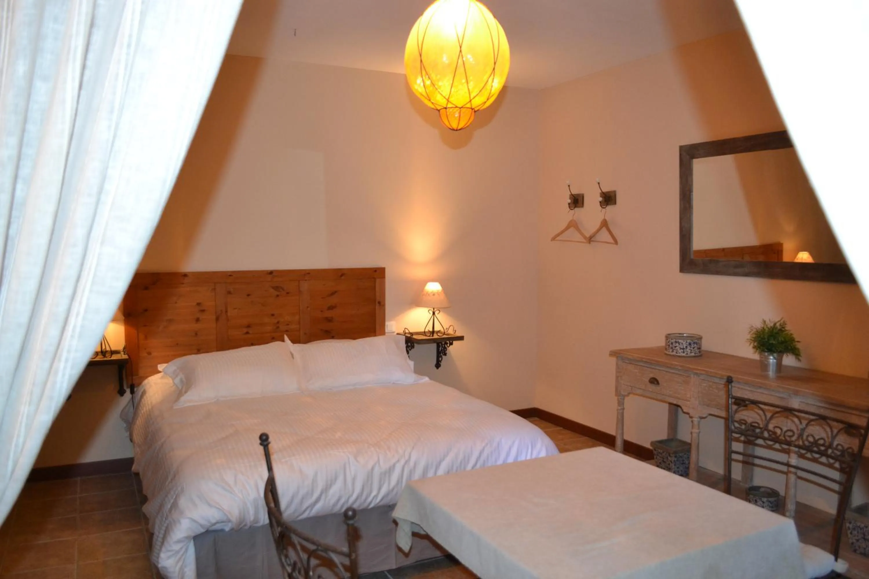 Photo of the whole room, Bed in Chambres d'hôtes Mas Petit Prince