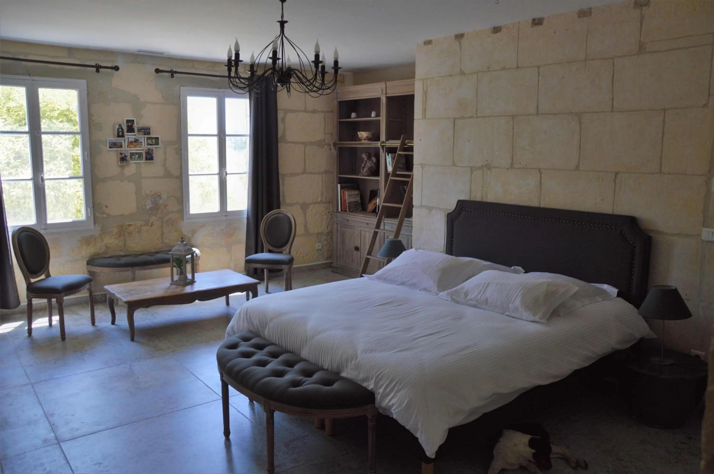 Photo of the whole room, Bed in Chambres d'hôtes Mas Petit Prince