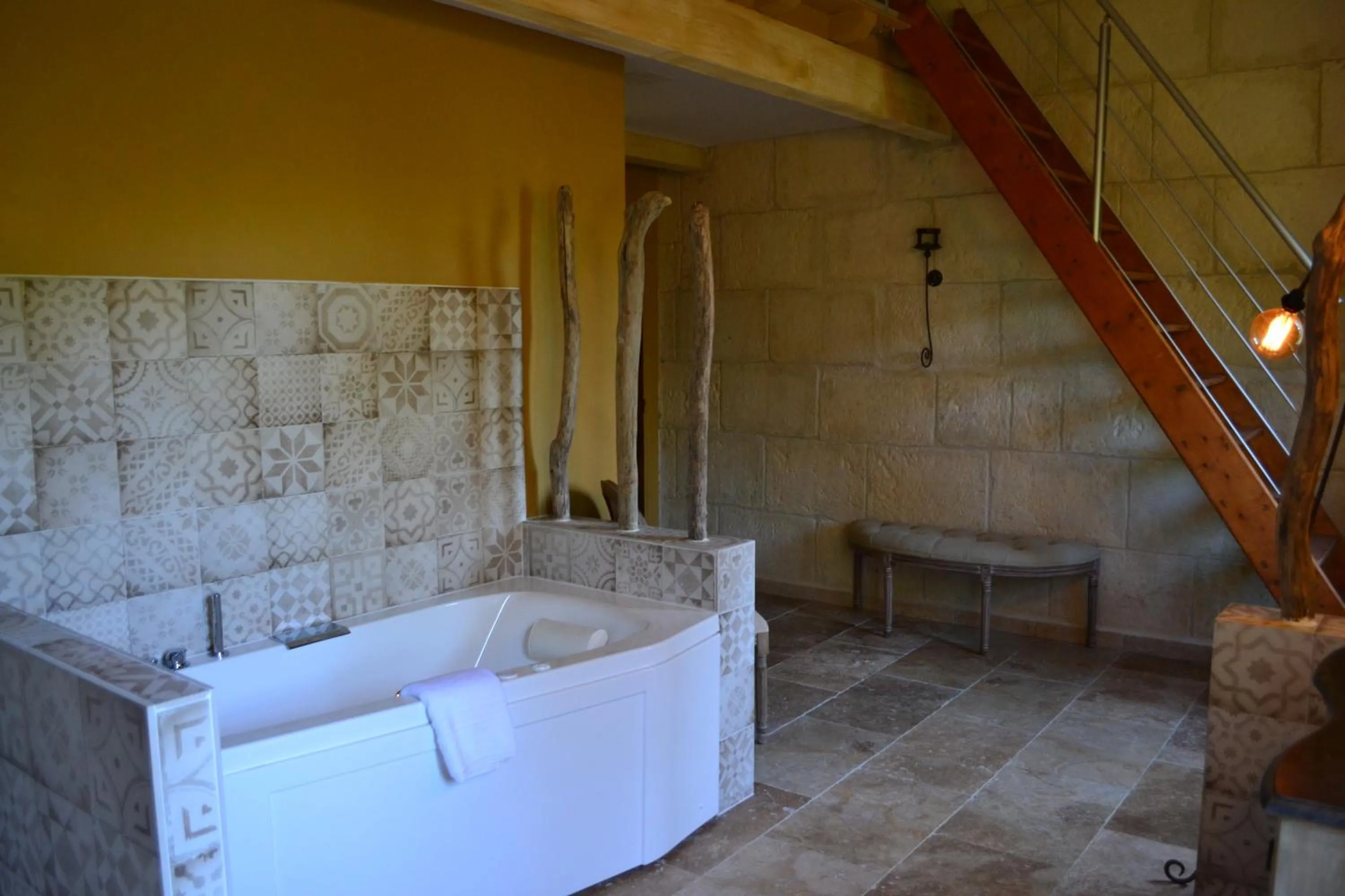 Bath in Chambres d'hôtes Mas Petit Prince