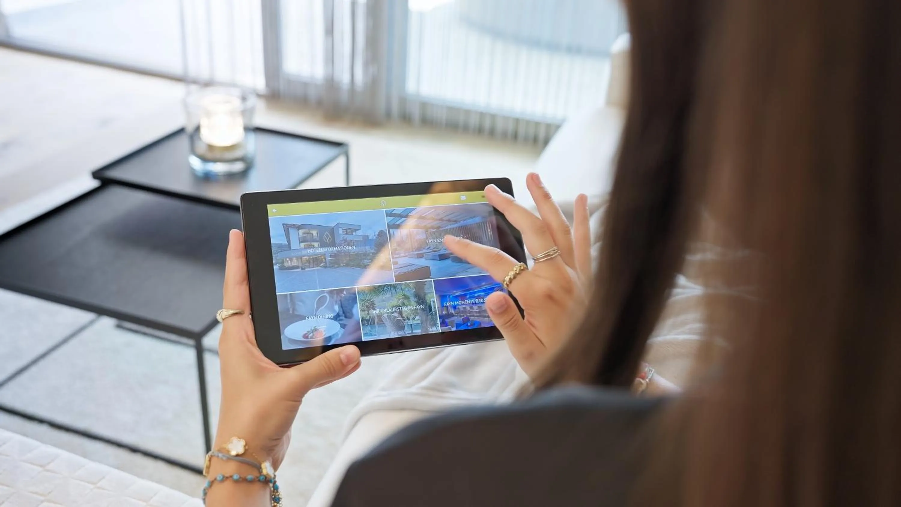 TV and multimedia in FAYN garden retreat hotel