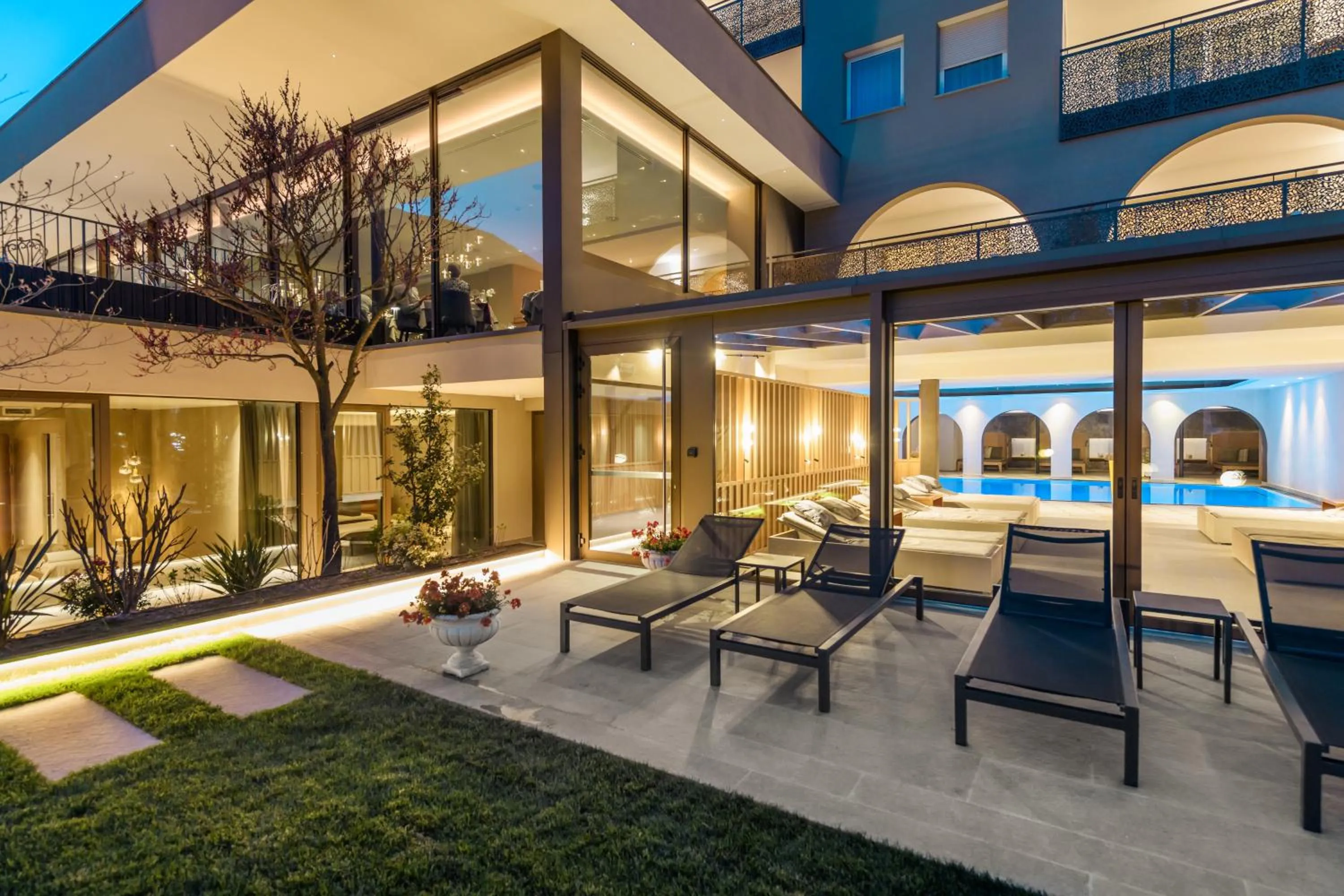 Day in FAYN garden retreat hotel