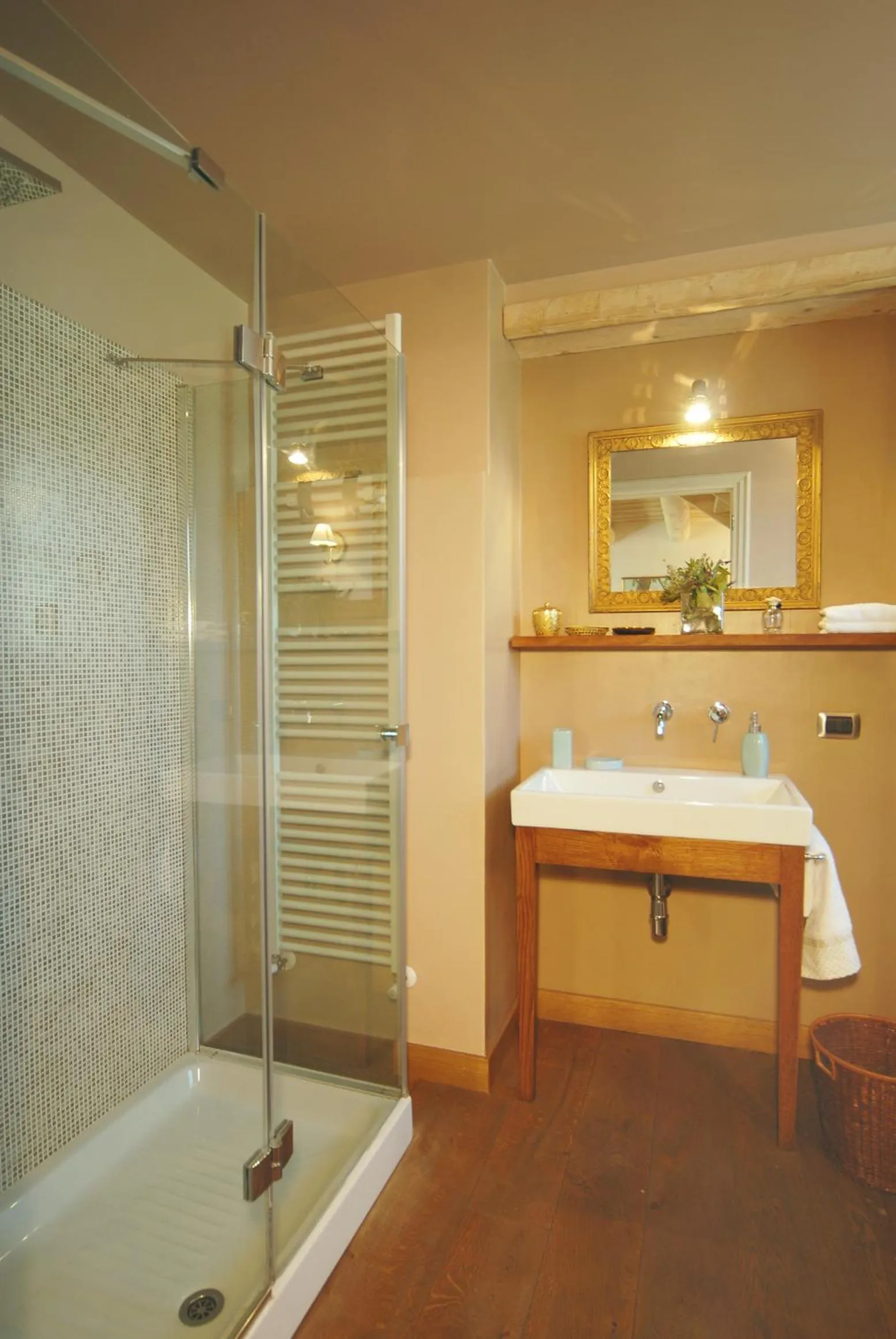 Shower in B&B Normanna