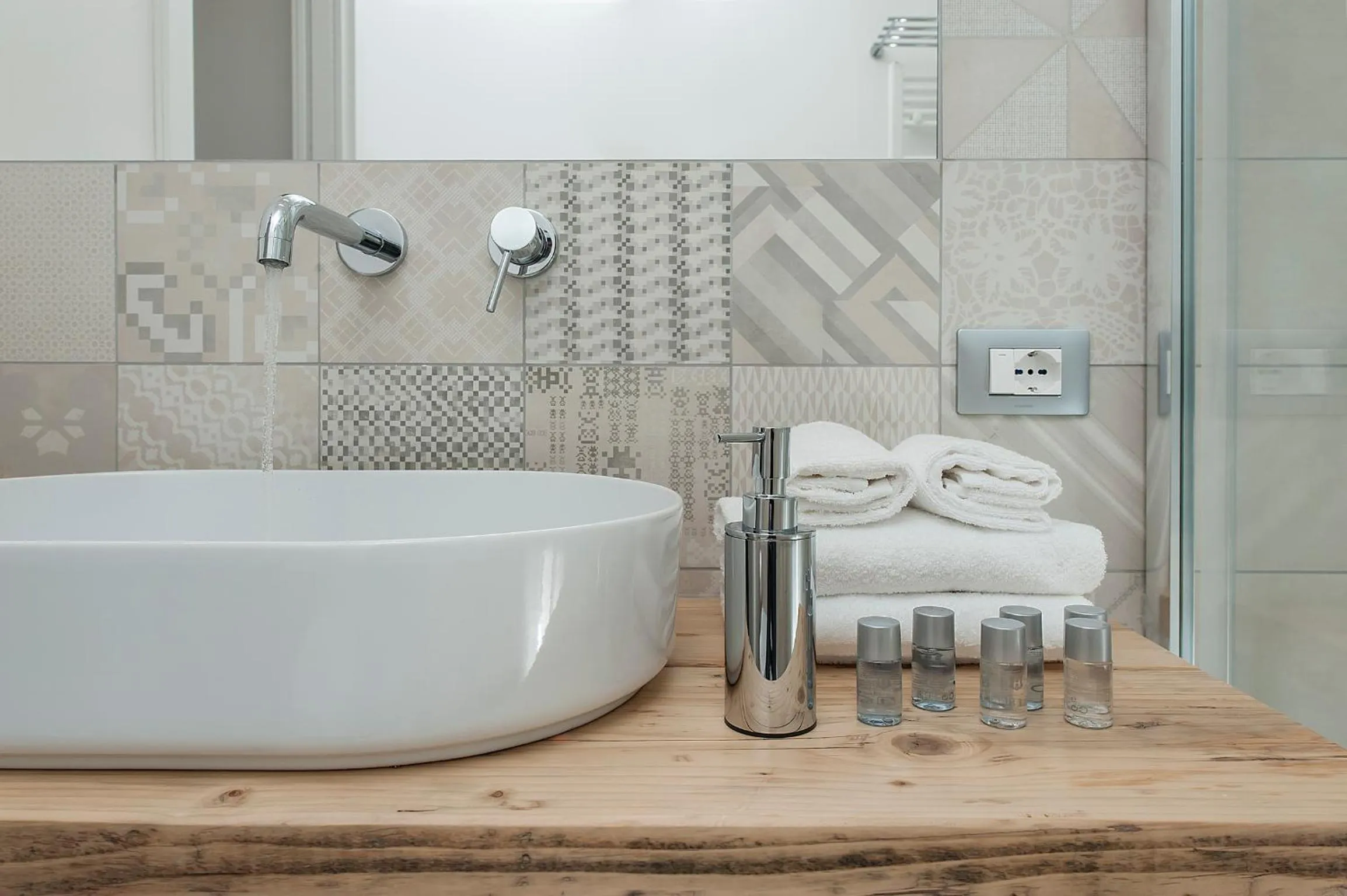 Toilet in Colosseum Corner